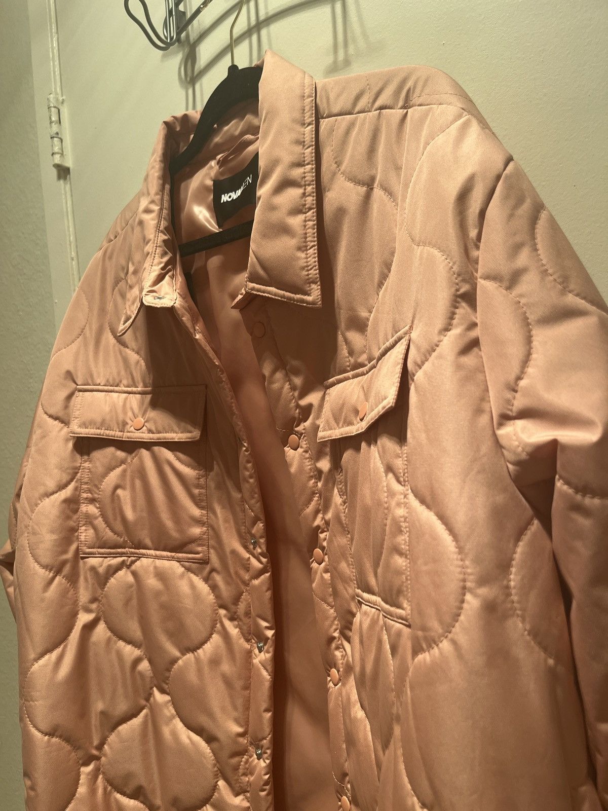 Fashion Nova Fashion Nova / NovaMen Light Pink Quilted Nylon Shacket Size US XL / EU 56 / 4 - 5 Thumbnail