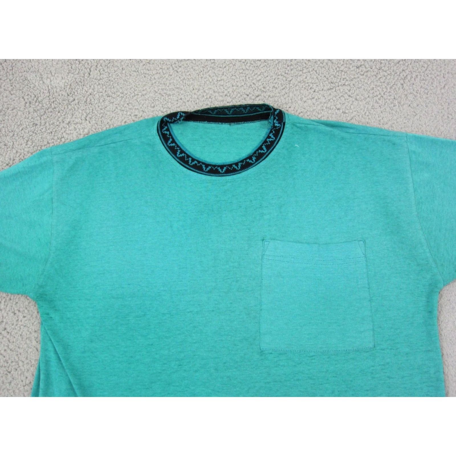 Vintage Vintage BVD Shirt Mens Large Blue Green Tribal Aztec Single Stitch Made in USA Shirt Mens Large Blue Size US L / EU 52-54 / 3 - 2 Thumbnail