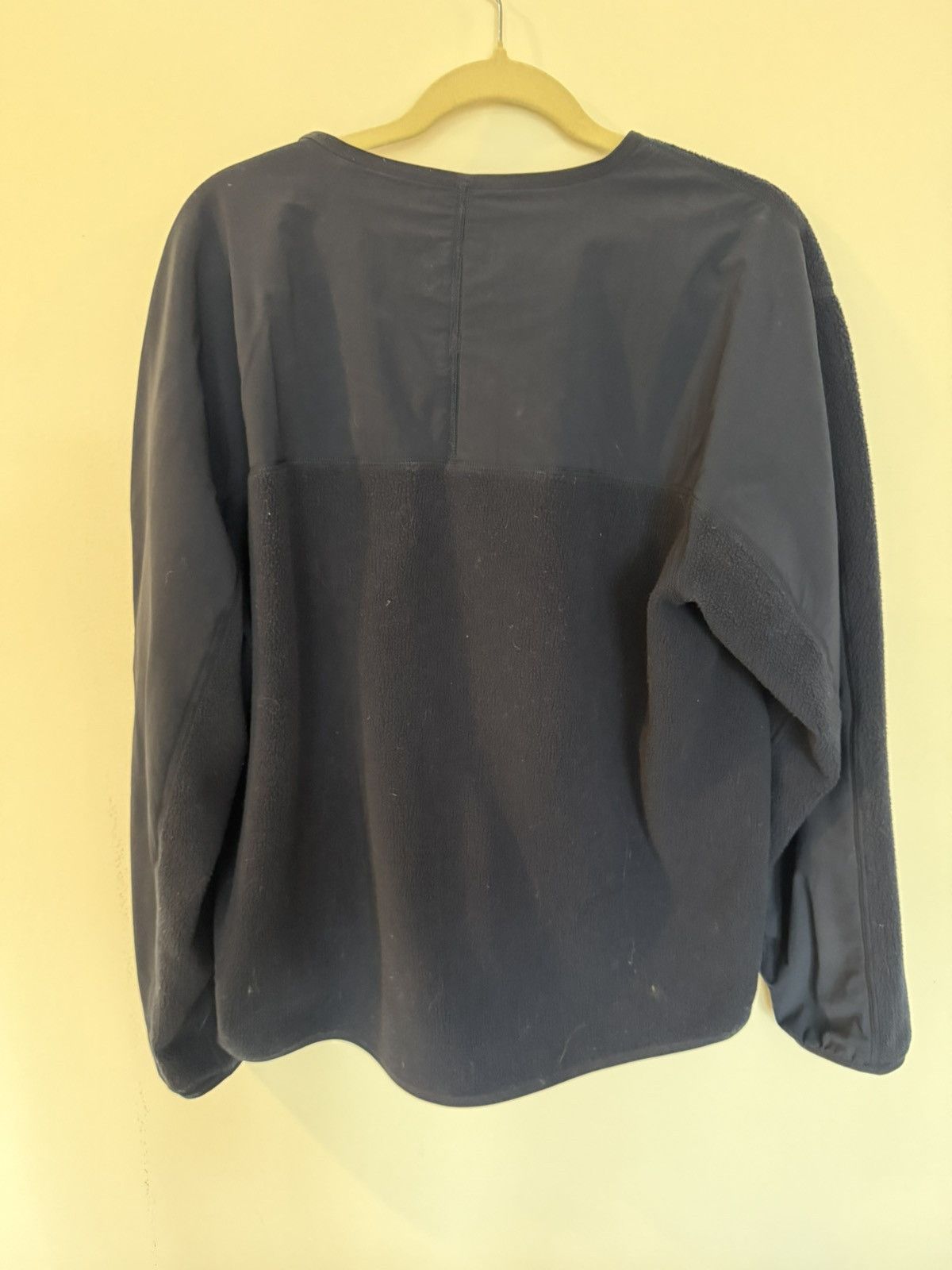 Lululemon Navy Lululemon men’s navy fleece cardgian Size US M / EU 48-50 / 2 - 3 Thumbnail