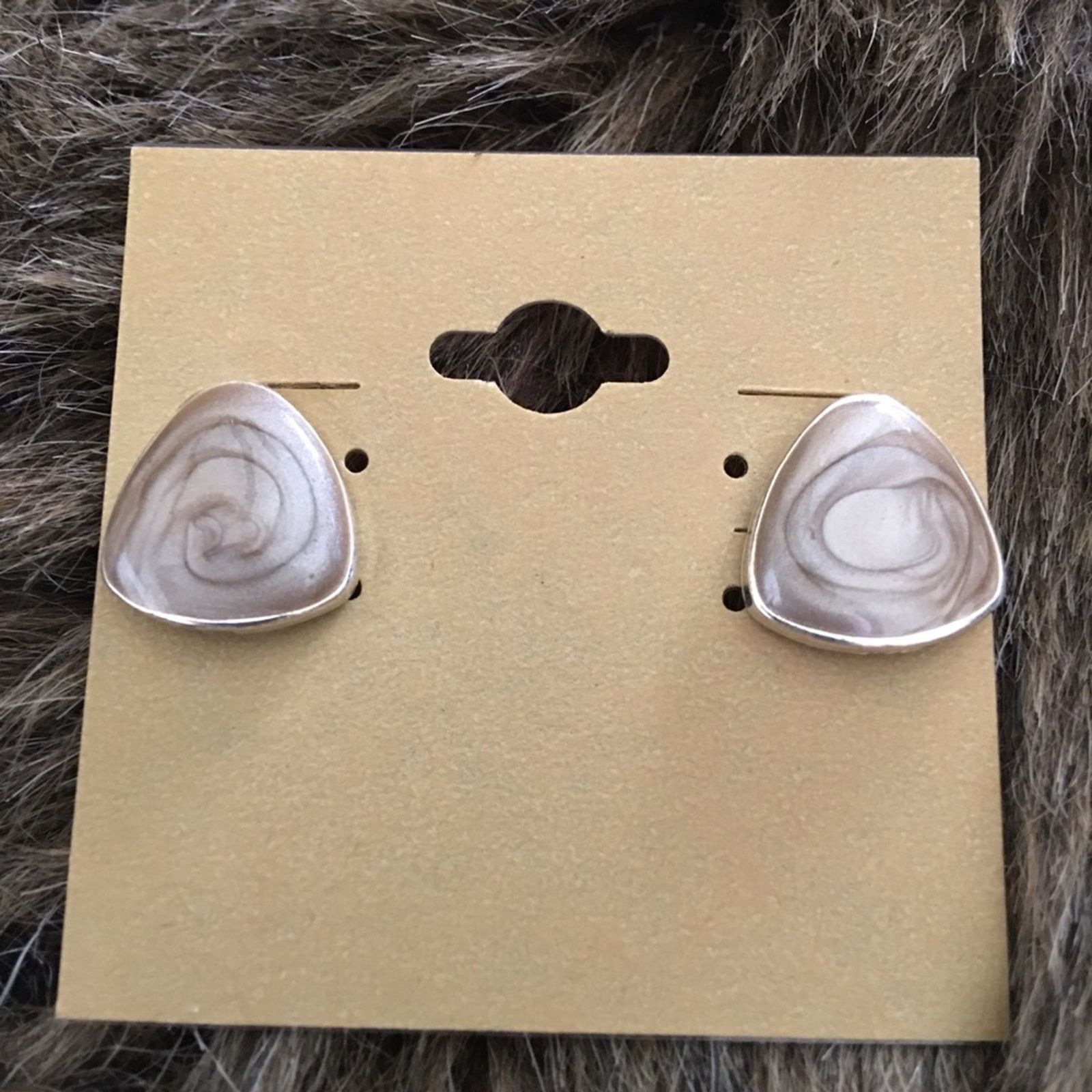 Vintage Vintage gray enamel swirl silver tone earrings Size ONE SIZE - 2 Thumbnail