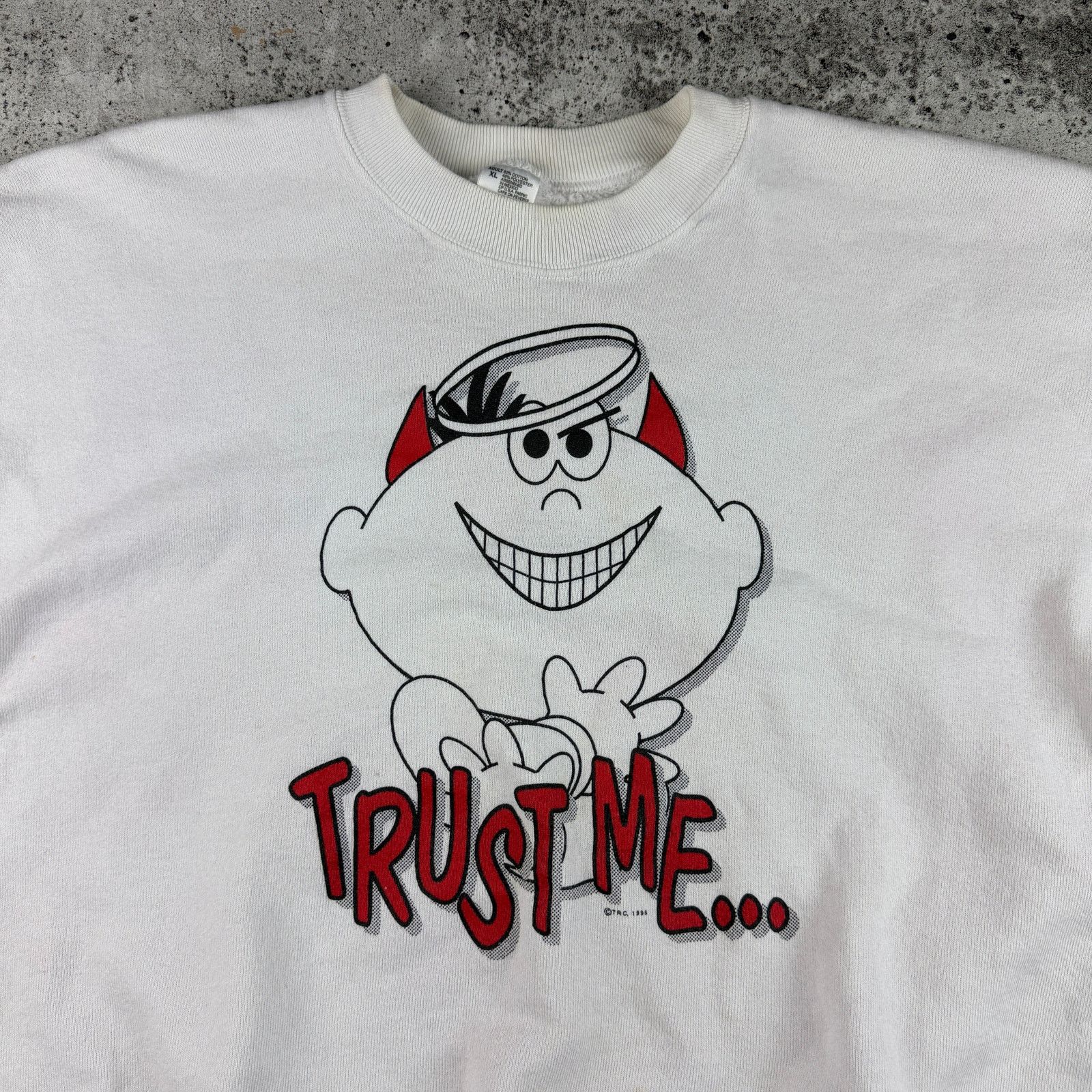 Fruit Of The Loom Vintage Devil Sweatshirt "Trust Me" Size Large 1995 Size US L / EU 52-54 / 3 - 1 Thumbnail