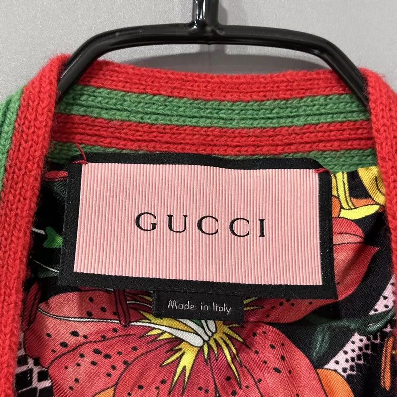 Gucci Gucci Large logo full print inner silk cardigan sweater 250 Size US S / EU 44-46 / 1 - 6 Thumbnail