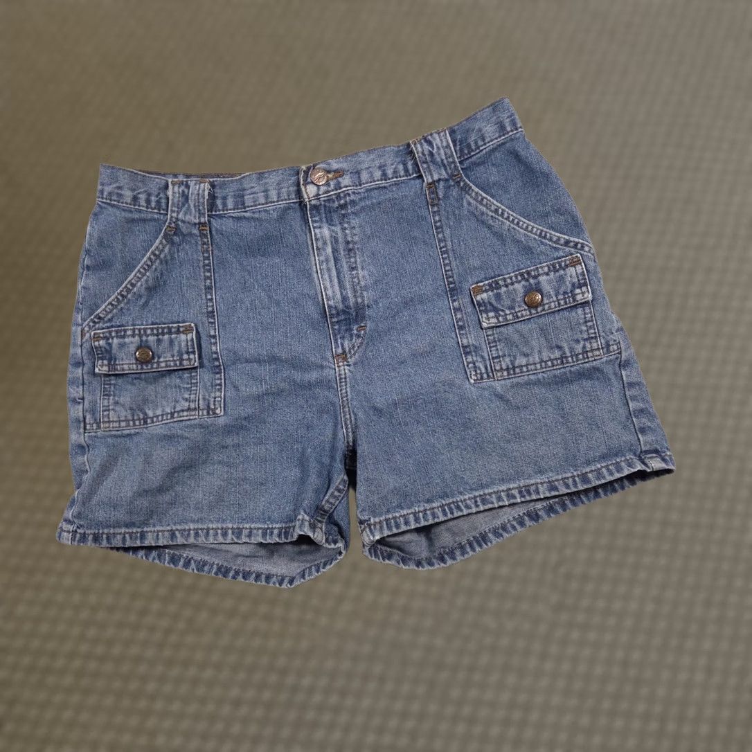 Vintage Riders Denim Cargo Shorts Womens 16 Blue Utility Pockets Mom Fit High Rise Casual Size 38" / US 16 / IT 52 - 1 Thumbnail