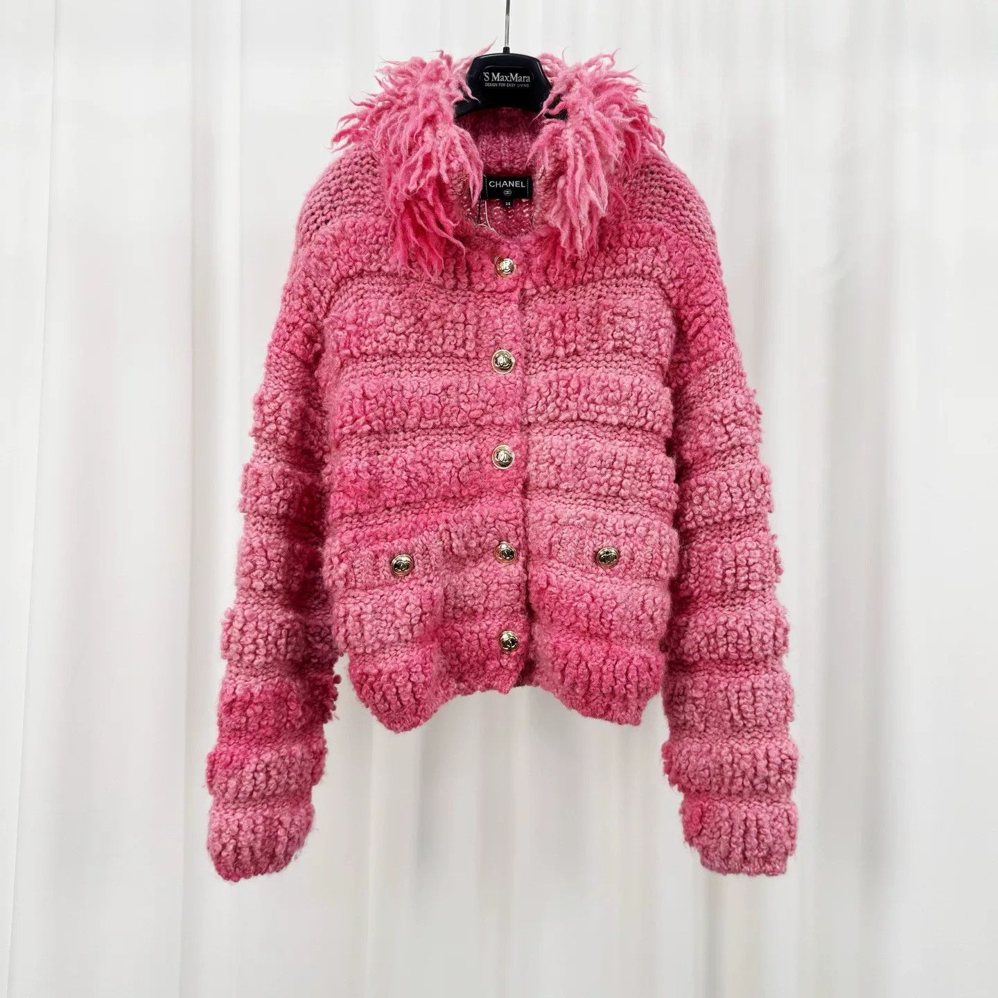 Chanel pink flamingo teddy knit jacket by chanel Size US M / EU 48-50 / 2 - 1 Thumbnail
