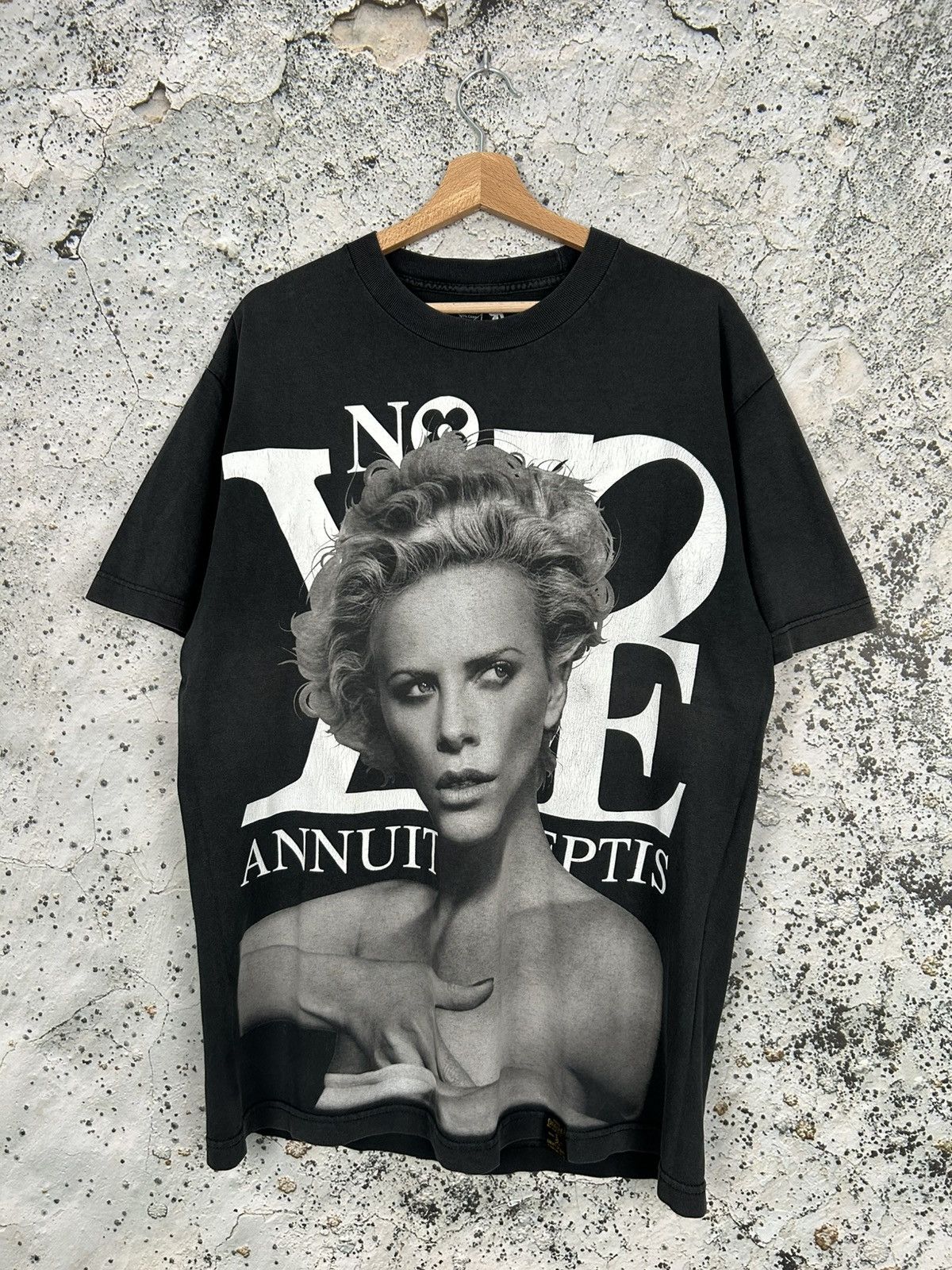 Dissizit Dissizit No Love Graphic Tee Avant Garde Grunge Punk y2k 00s Size US L / EU 52-54 / 3 - 1 Thumbnail
