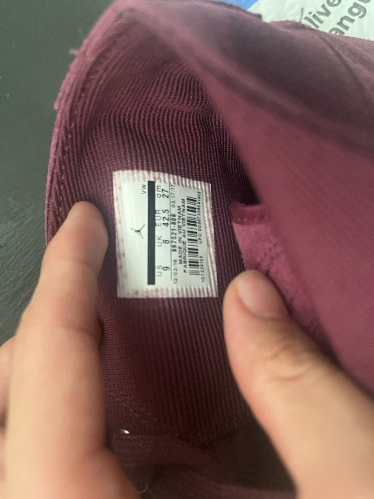 Jordan Brand Jordan 2 Retro Decon Bordeaux Size US 9 / EU 42 - 7 Thumbnail