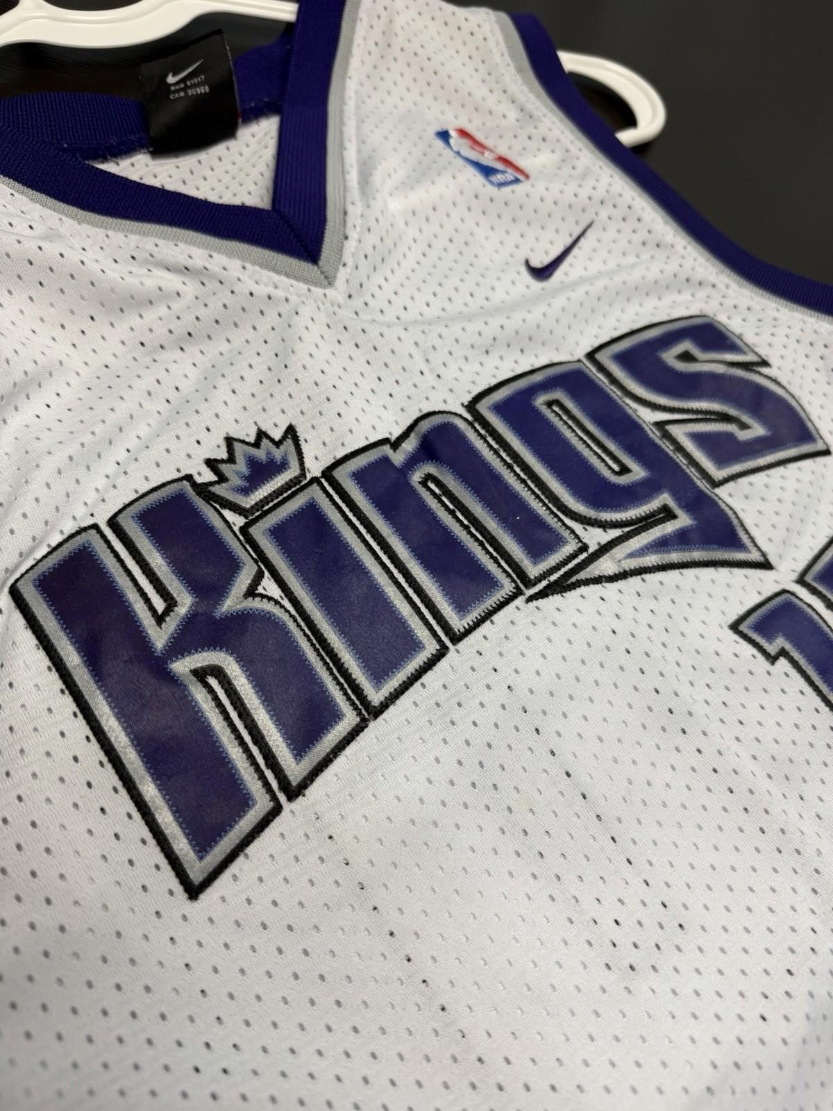 Nike Vtg Nike NBA Kings Mike Bibby 10 Swingman Jersey Youth L Size ONE SIZE - 6 Thumbnail