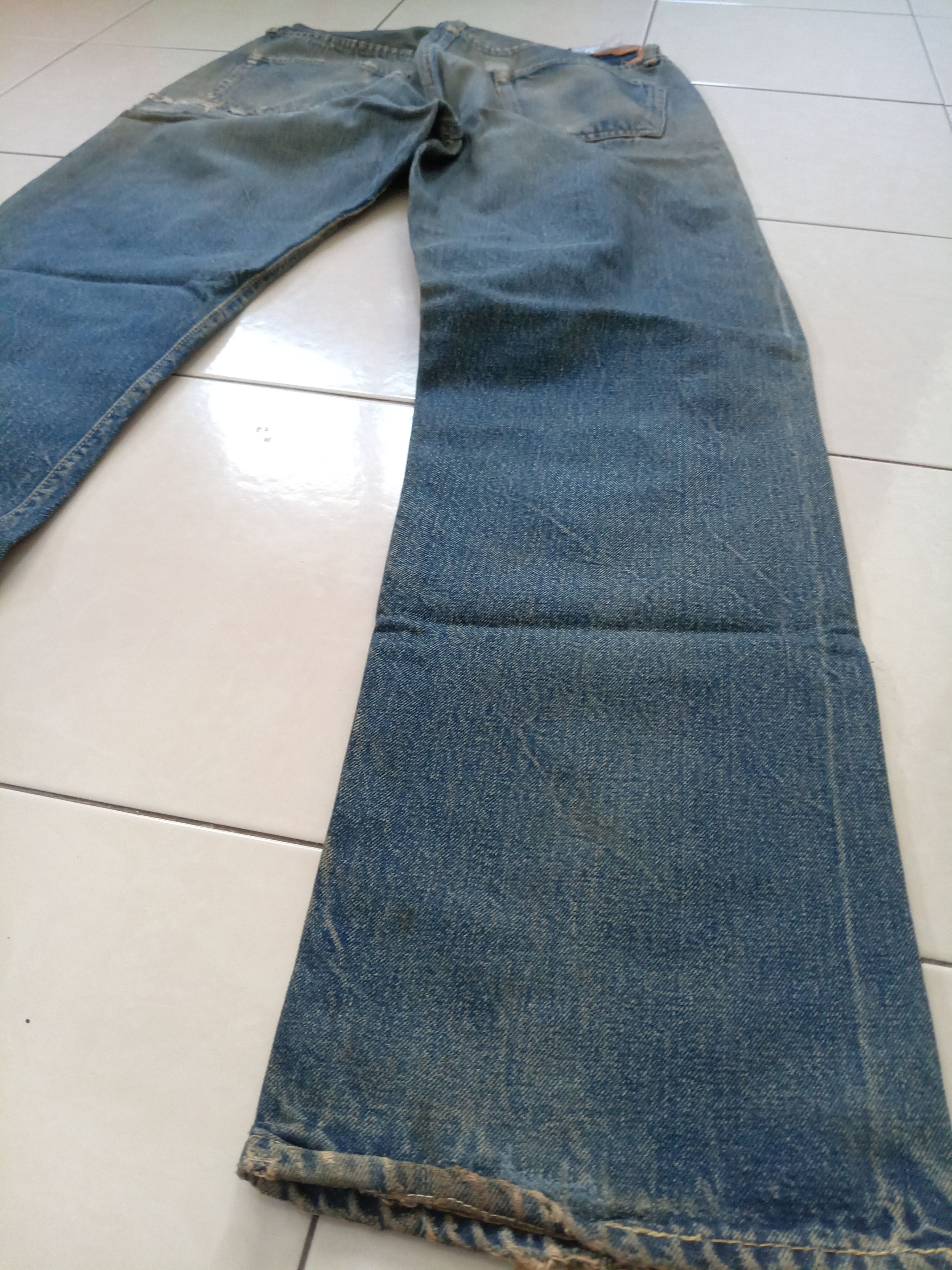 Levi's Vintage Levi's 501xx big E distressed jeans Size US 31 - 10 Thumbnail
