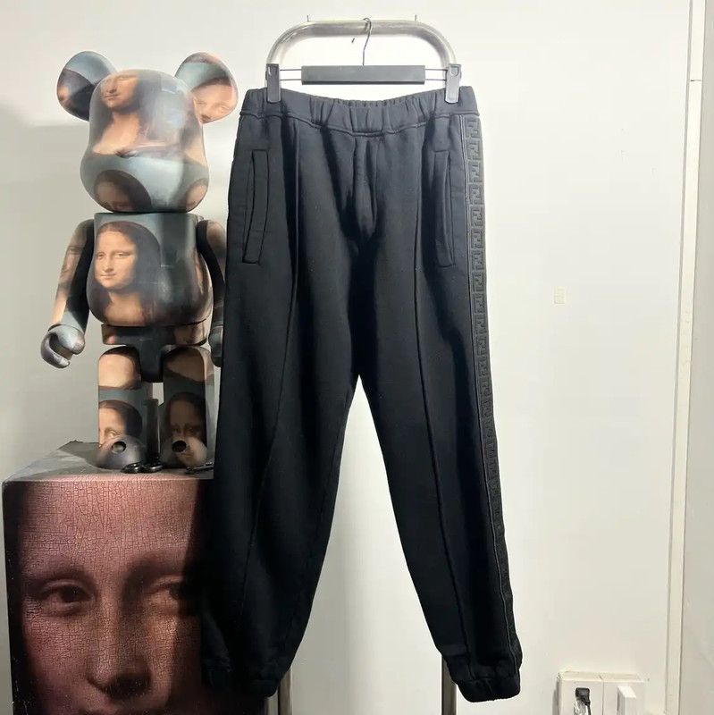 Fendi Fendi Black Casual Pants for Men 0089 Size US 32 / EU 48 - 1 Thumbnail