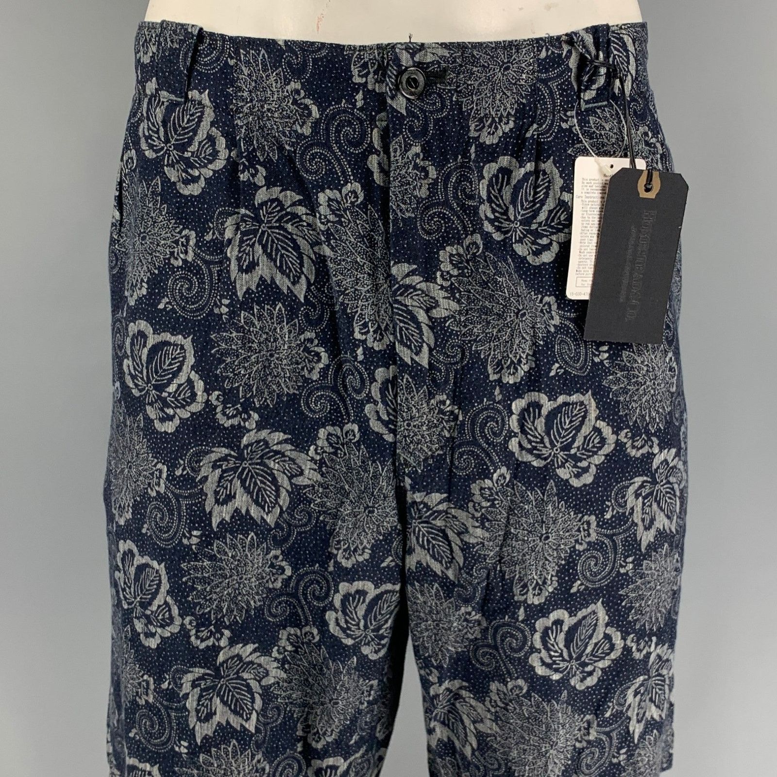 J.S. Homestead Navy & Blue Floral Cotton Wide Shorts Size US 34 / EU 50 - 2 Thumbnail