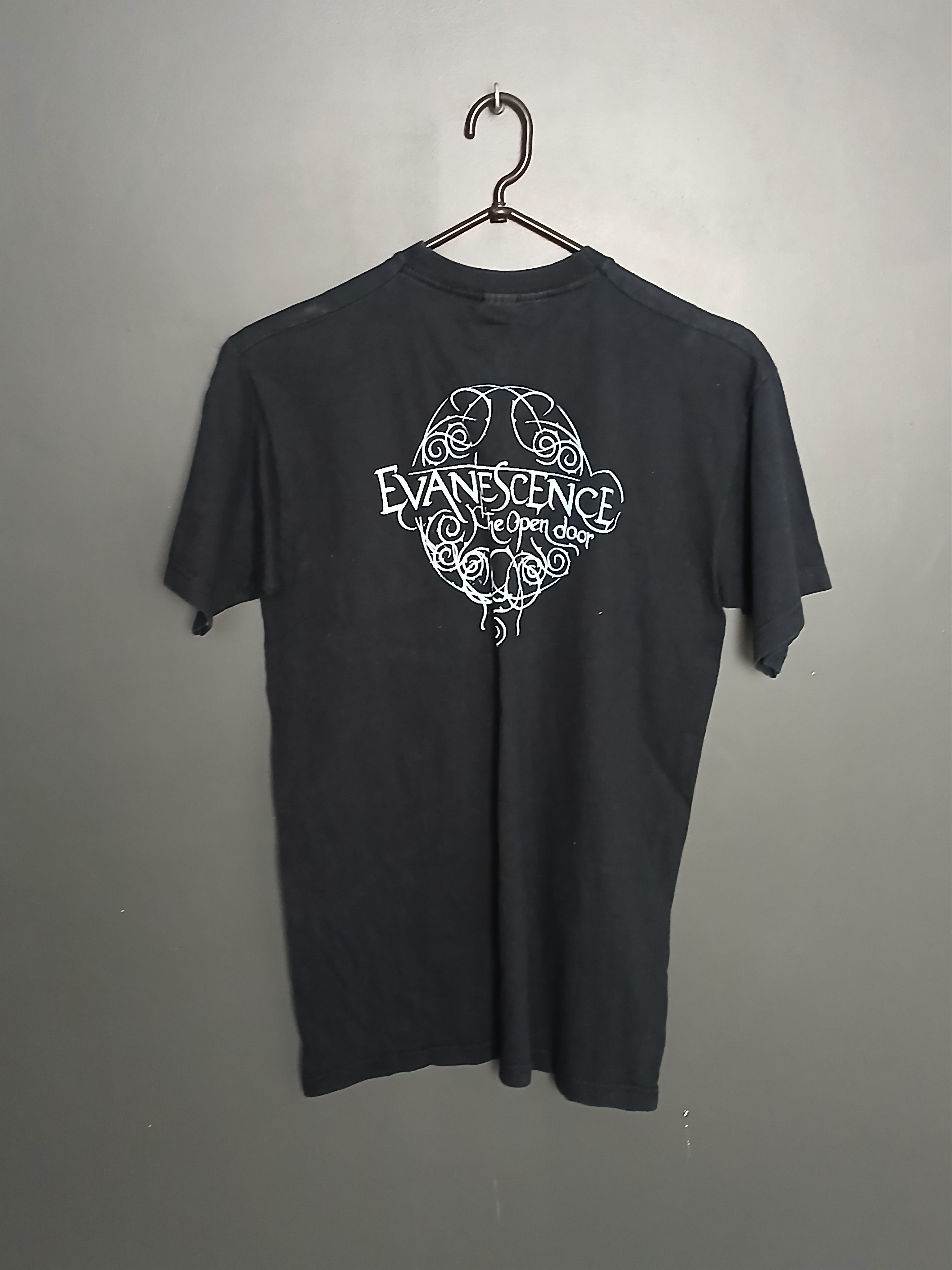 Band Tees × Vintage Vintage 2006 Evanescence The Open Door T-Shirt Size US S / EU 44-46 / 1 - 2 Thumbnail