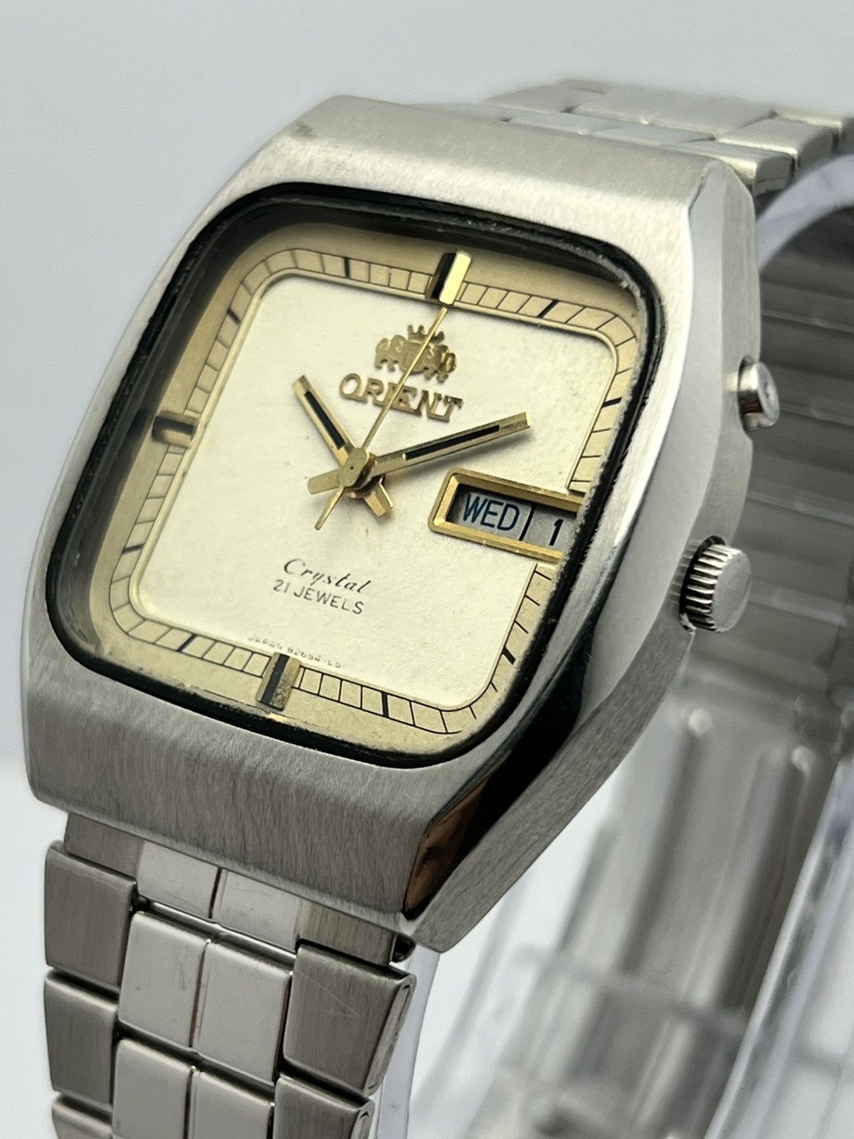 Orient Vintage Orient Automatic wrist Watch Day/Date Japan Size 36 - 3 Thumbnail