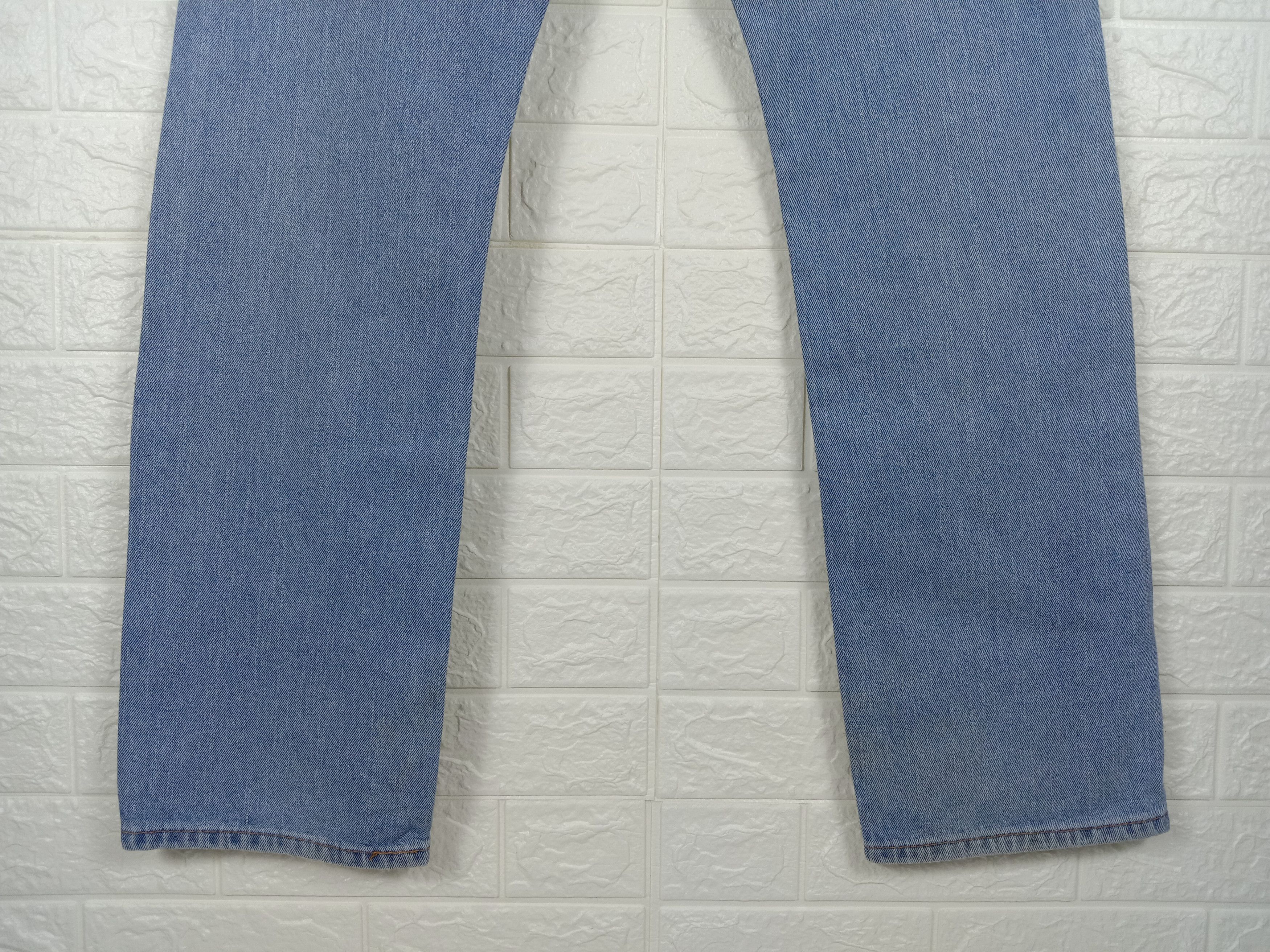 Levi's Vintage Levi's 505 Light Wash Jeans Straight Fit Denim Size US 32 / EU 48 - 8 Thumbnail