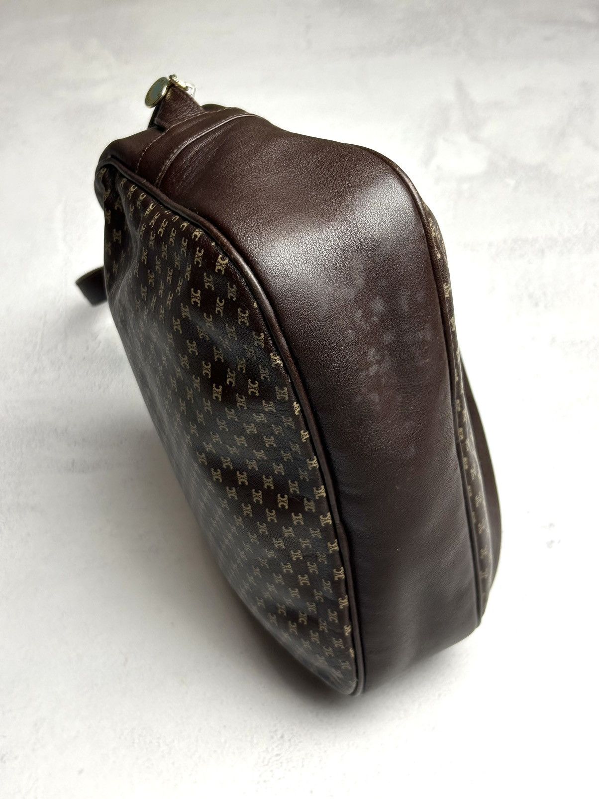 Celine × Designer Celine shoulder bag Triomphe gold hardware leather Size ONE SIZE - 9 Thumbnail