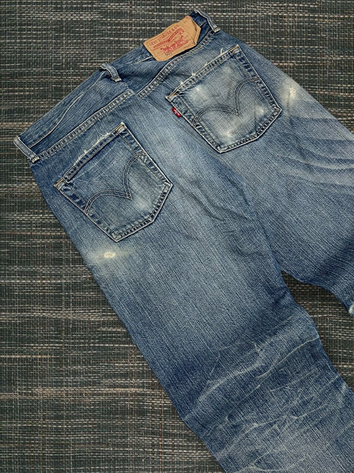 Levi's Vintage Clothing Vintage OG 1990s Designer Levis 501 Distressed Denim Size US 30 / EU 46 - 14 Thumbnail