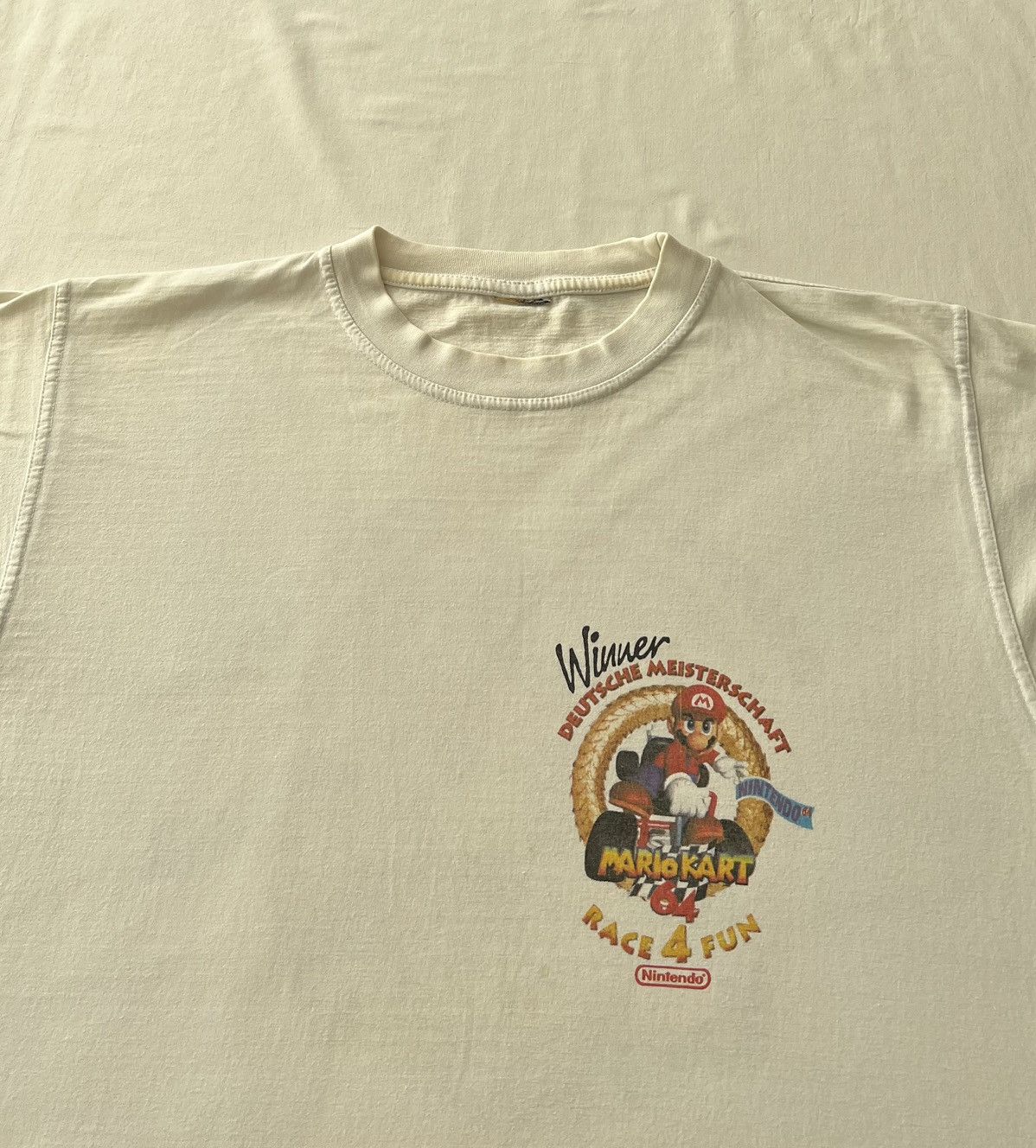 Nintendo Vintage 90s Mario Kart Nintendo 64 Video Game White T-shirt Size US L / EU 52-54 / 3 - 3 Thumbnail