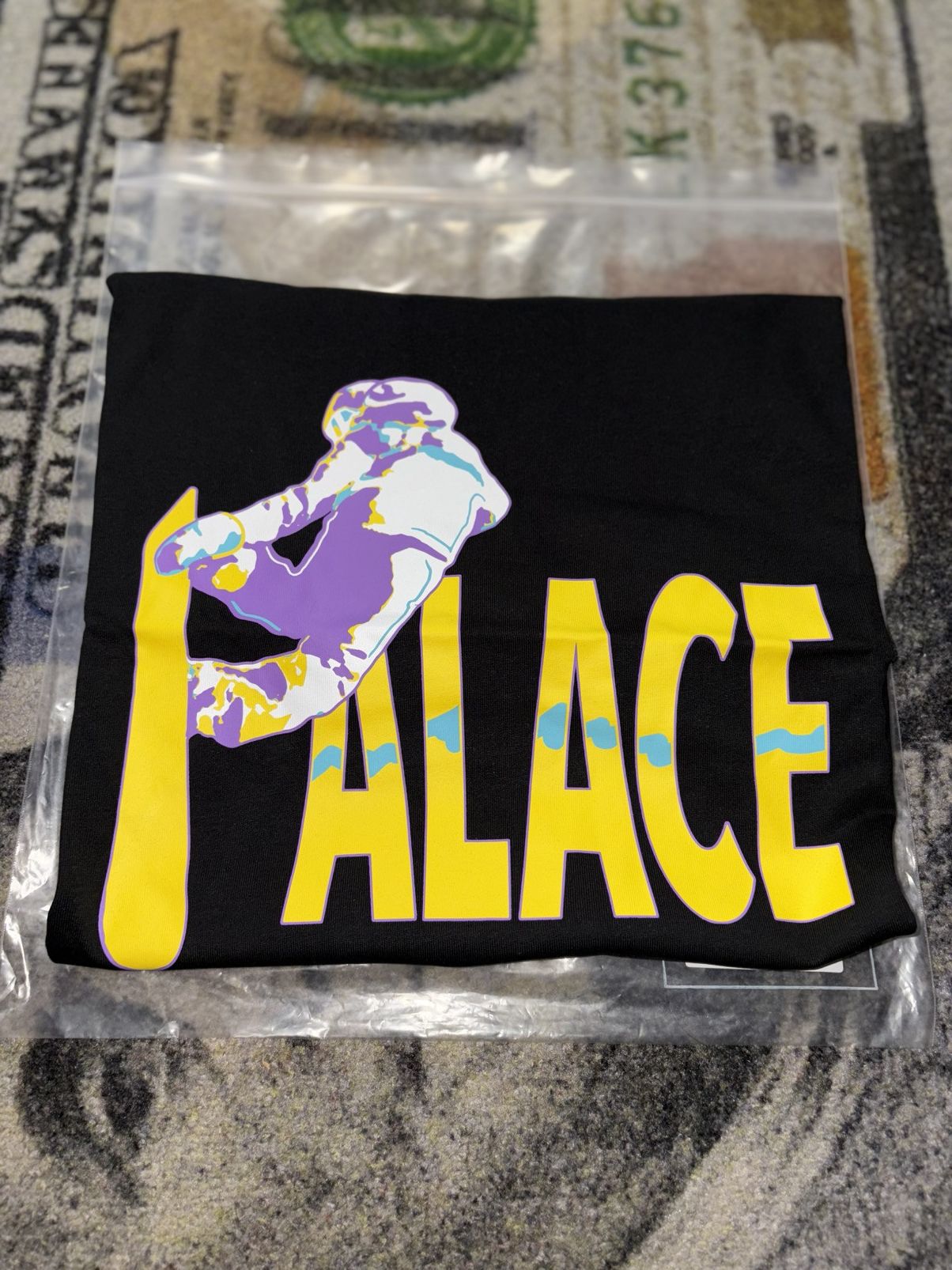 Palace Palace Pow Pow T-Shirt Black Size US L / EU 52-54 / 3 - 1 Thumbnail