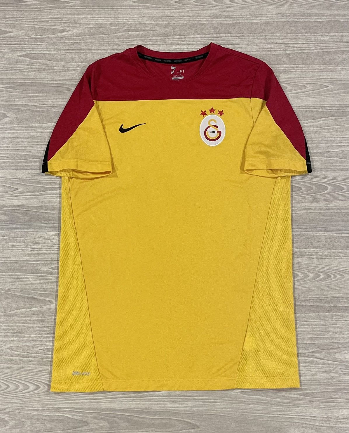 Nike Nike 2019/20 FC Galatasaray Soccer Jersey Men’s Size Large Size US L / EU 52-54 / 3 - 1 Thumbnail