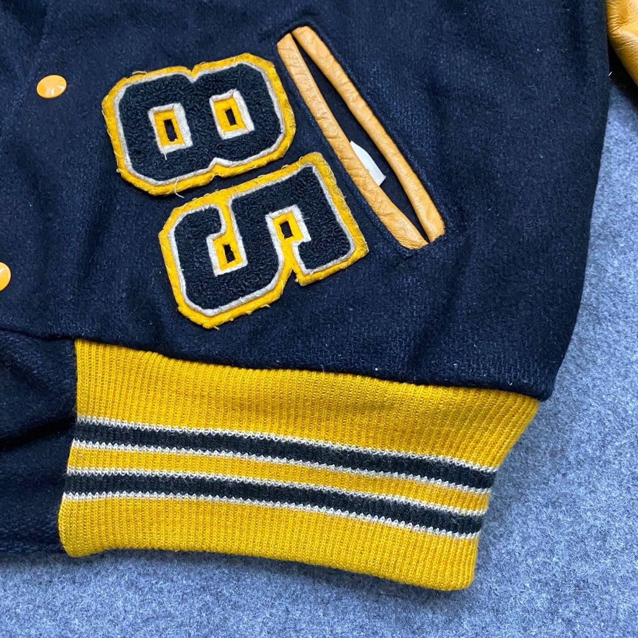 Holloway Rare Vintage 80s Holloway Andrew Varsity Jacket Size US L / EU 52-54 / 3 - 17 Thumbnail
