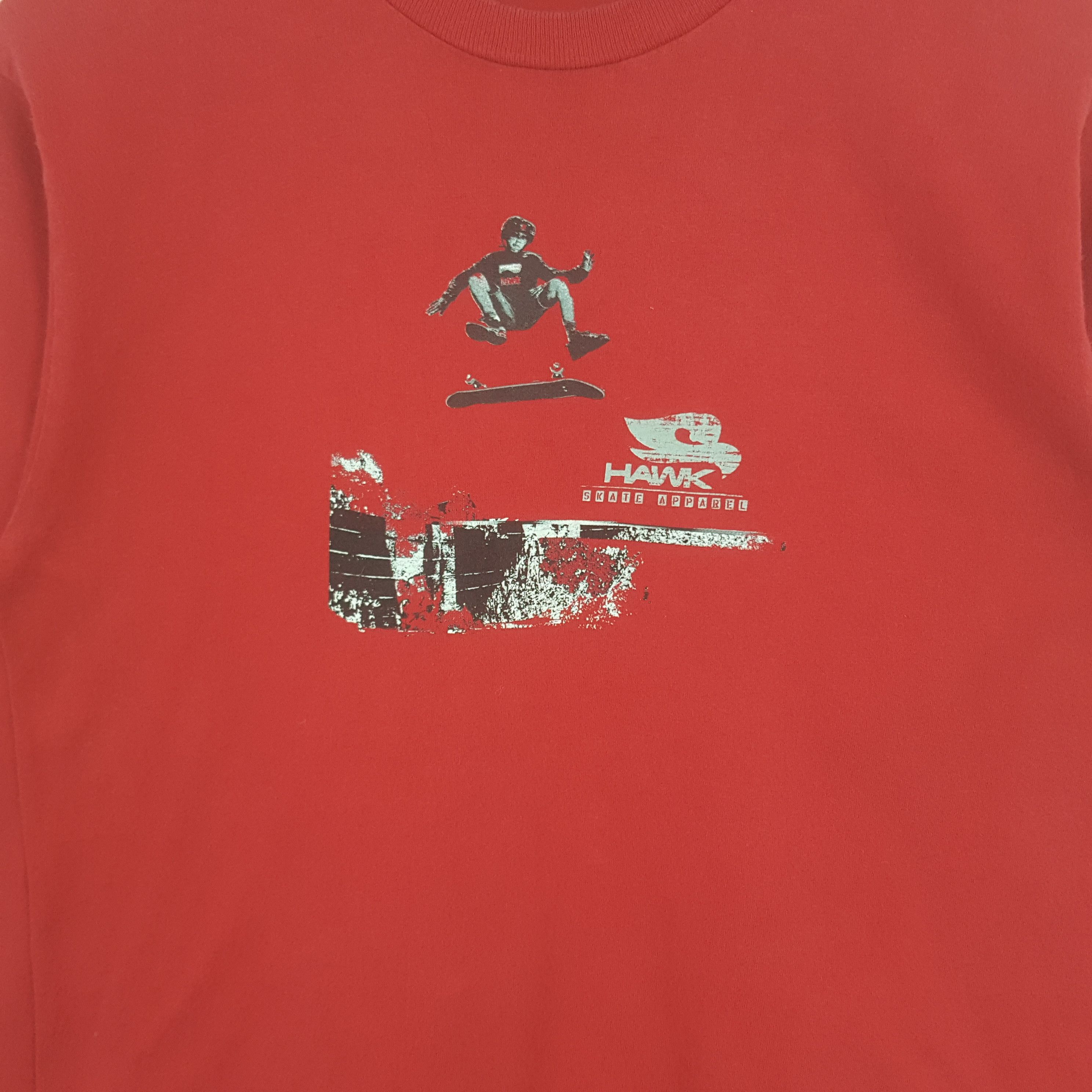Hawk Vintage Tony Hawk Skate Boarding Long Sleeve Tshirt RR18 Size US S / EU 44-46 / 1 - 2 Thumbnail