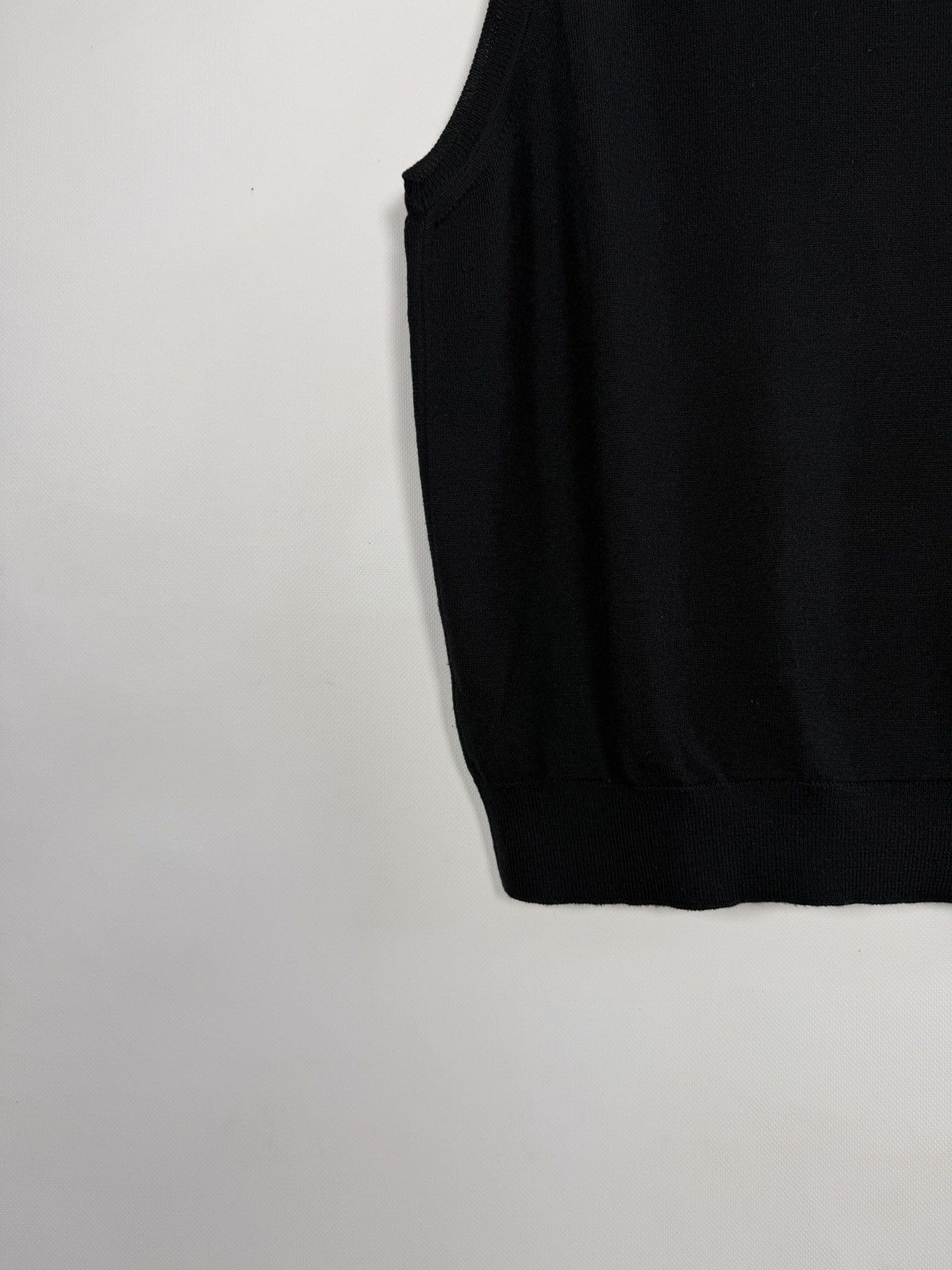 Lacoste Lacoste Wool Vest Sweater Black Crocodile Logo Vintage Sz 5 Size US L / EU 52-54 / 3 - 12 Thumbnail