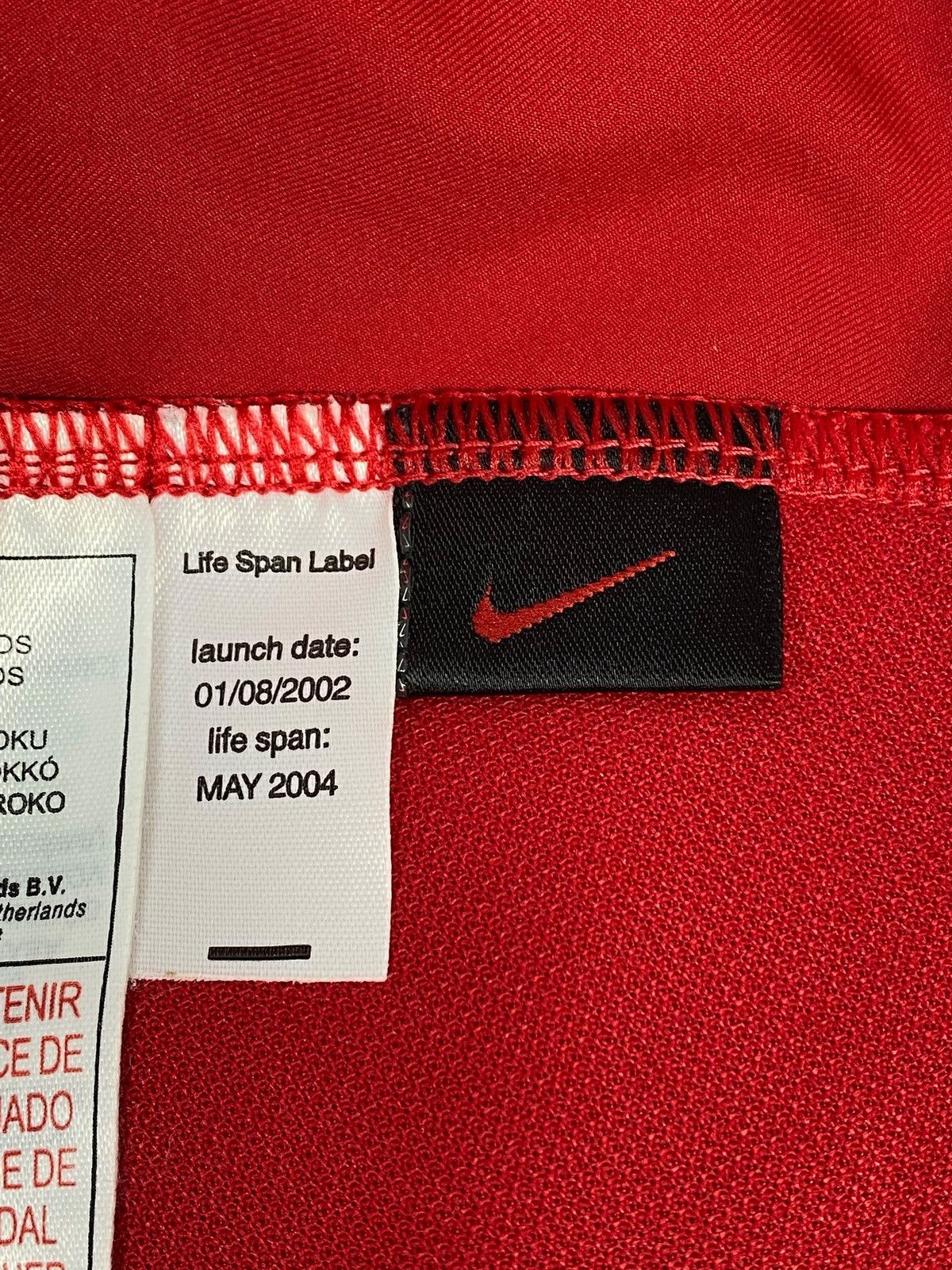 Nike Vintage Nike Manchester United 2004 Vodafone Soccer Jersey Size US M / EU 48-50 / 2 - 17 Thumbnail