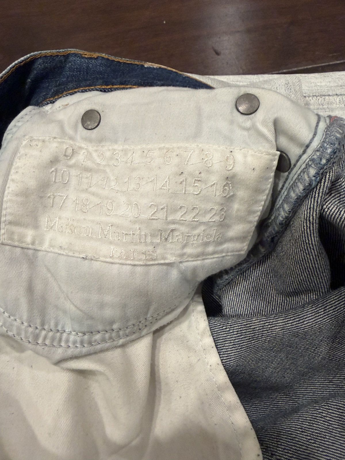 H&M × Maison Margiela Maison Margiela H&M White Painted Paint Denim Jeans 31 Size US 31 - 9 Thumbnail