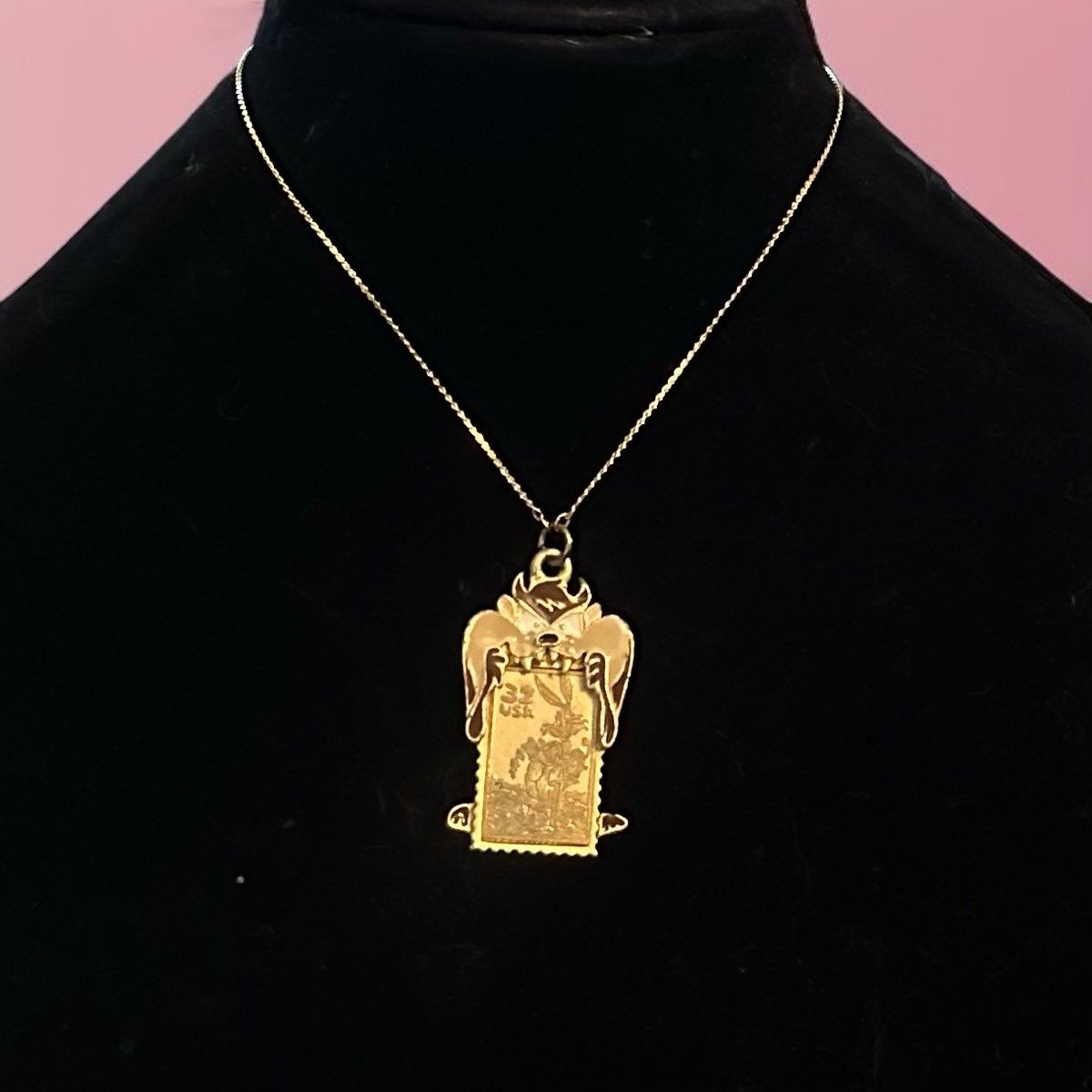 Vintage Vintage Tasmanian Devil Bugs Bunny stamp pendant necklace Size ONE SIZE - 1 Thumbnail