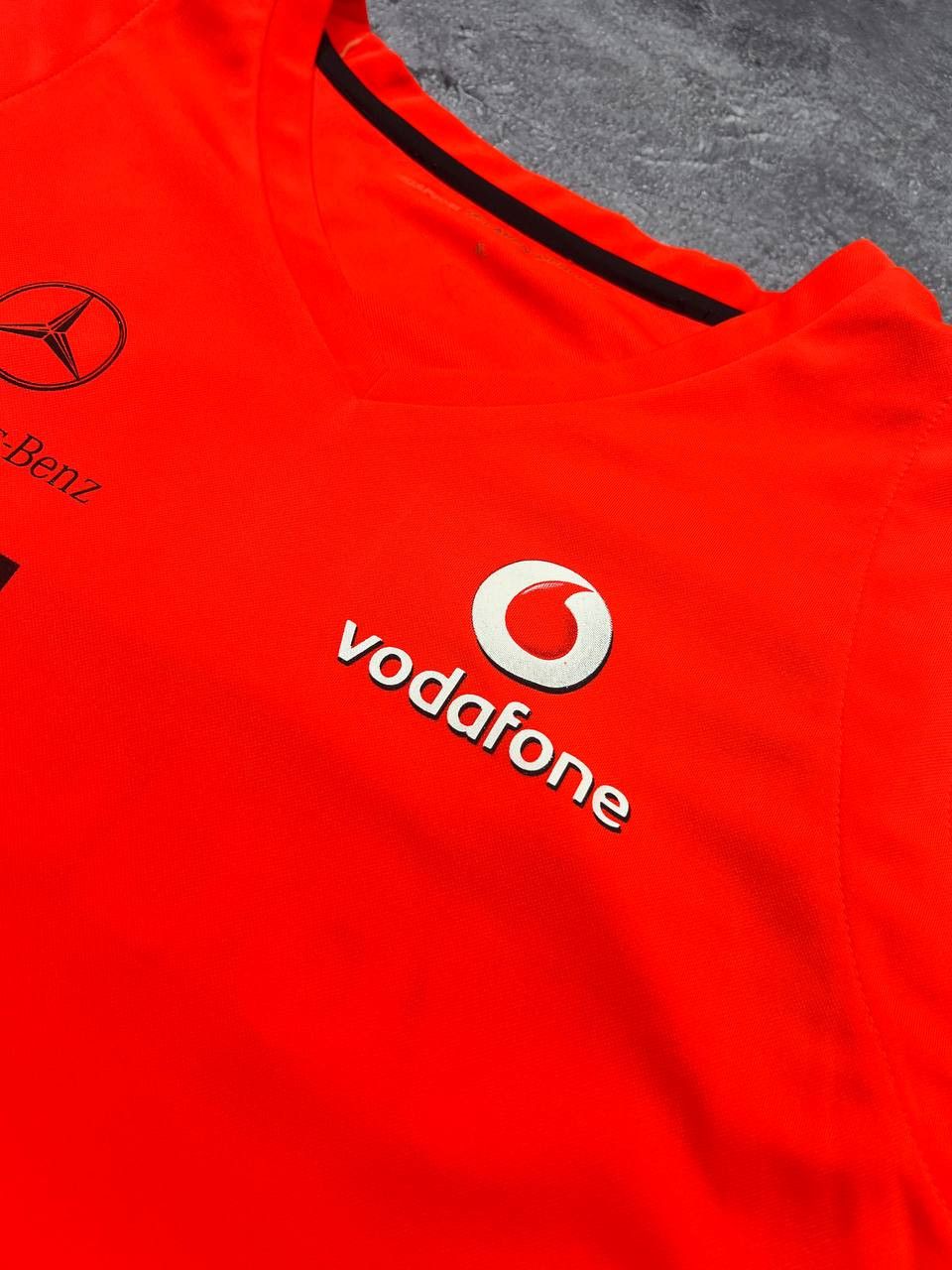 Formula 1 Mercedes Benz Vodafone Hugo Boss F1 T-Shirt Size US XL / EU 56 / 4 - 5 Thumbnail