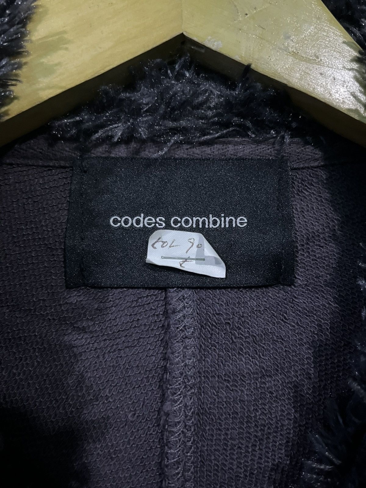 Japanese Brand Codes combine apocalypse hoodie faux fur Size US M / EU 48-50 / 2 - 4 Thumbnail