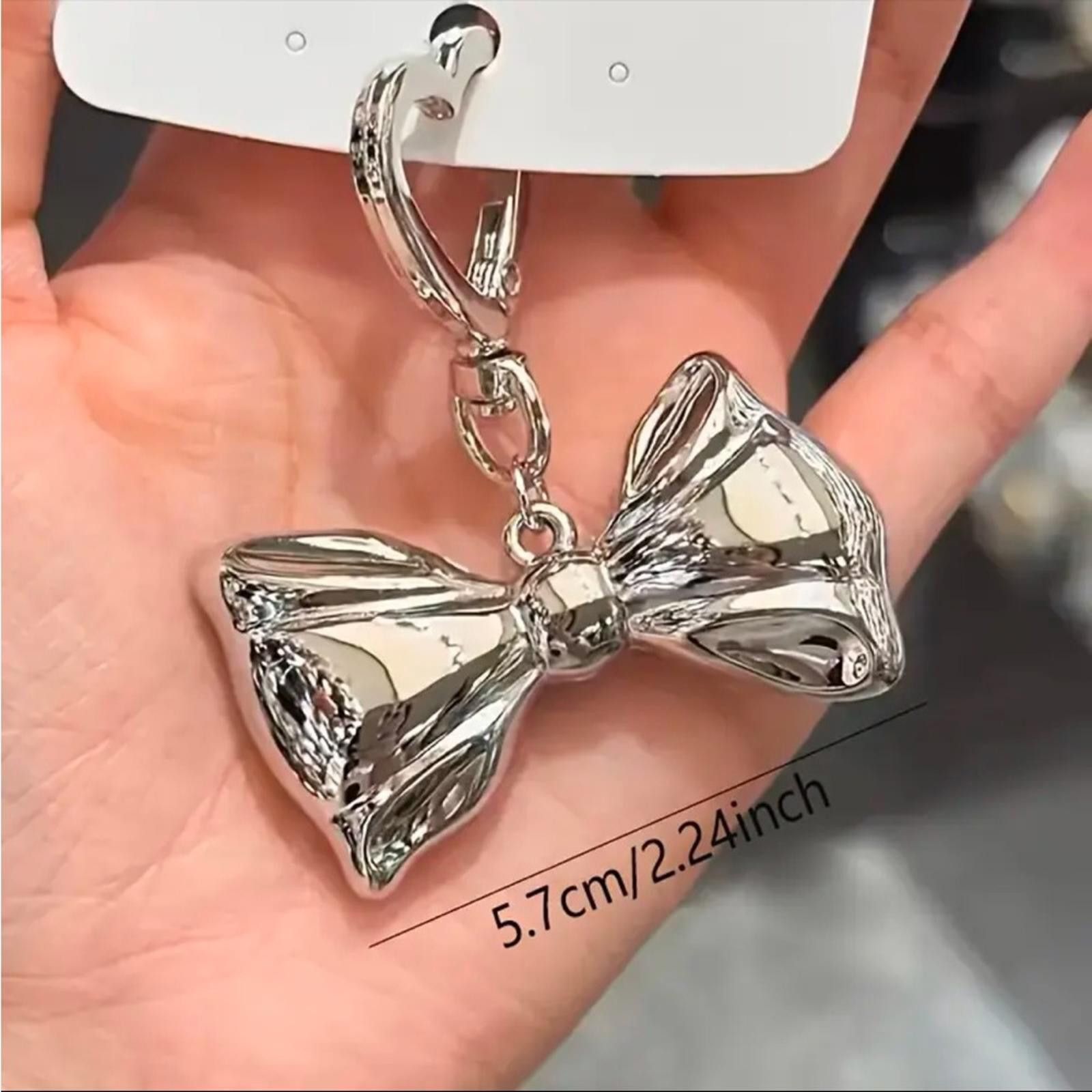 Designer Silver Bow Dainty Keychain Bag Charm Size ONE SIZE - 3 Thumbnail