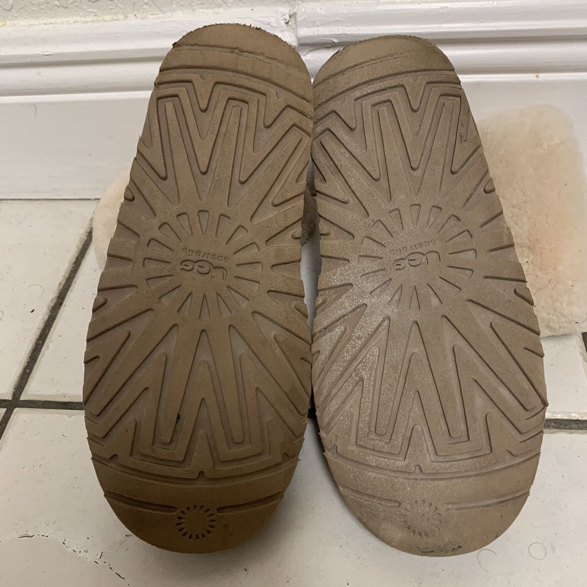 Ugg UGG Sweater Boots Size 4 Size US 4 / IT 34 - 6 Thumbnail