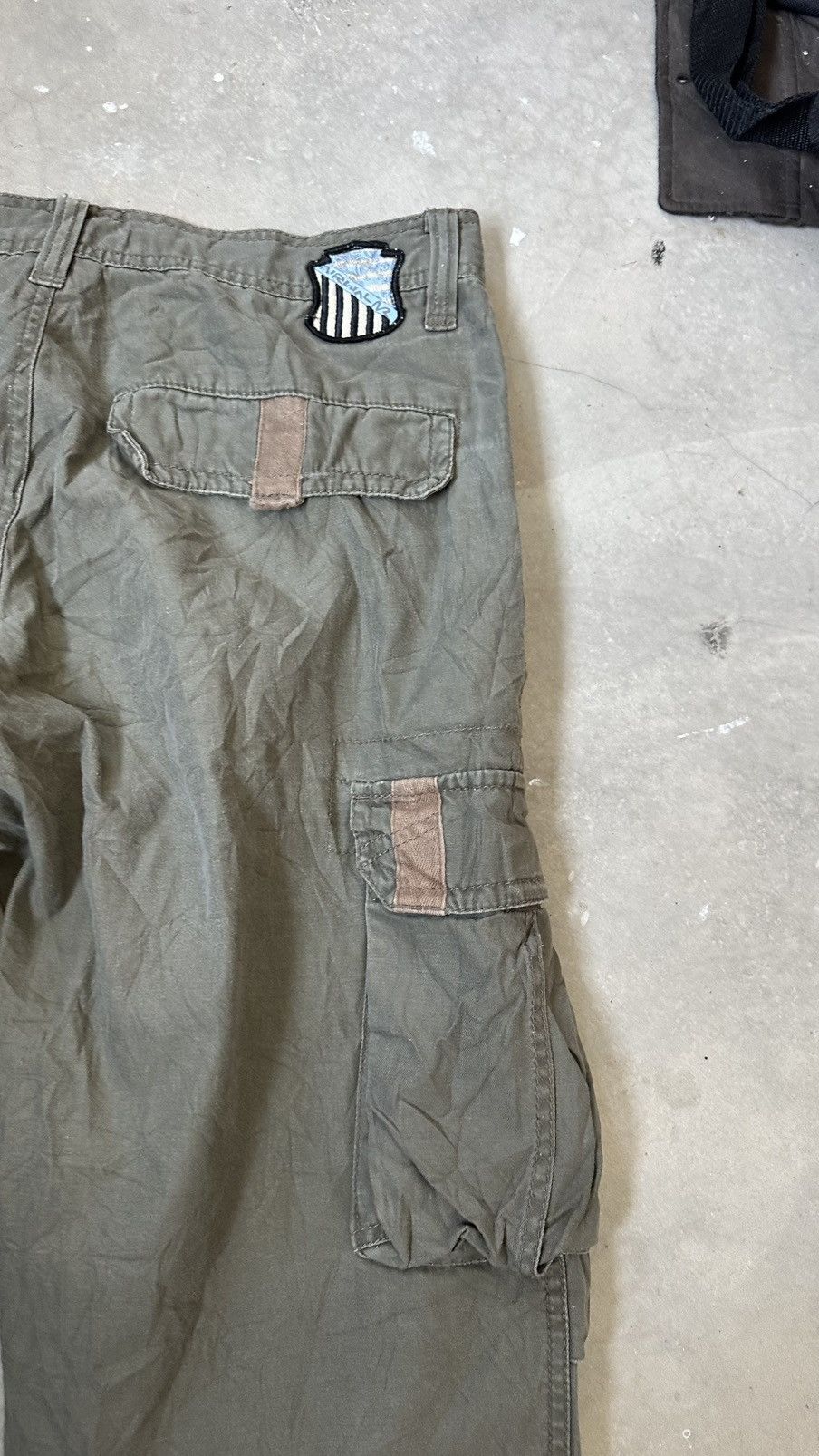 Airwalk VINTAGE AIRWALK CARGO PANT ARMY Size US 33 - 13 Thumbnail