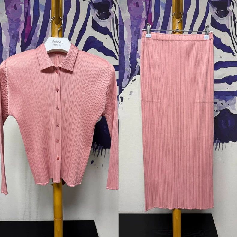 Issey Miyake Issey Miyake size:3 Pink pleated cardigan Size S / US 4 / IT 40 - 1 Thumbnail