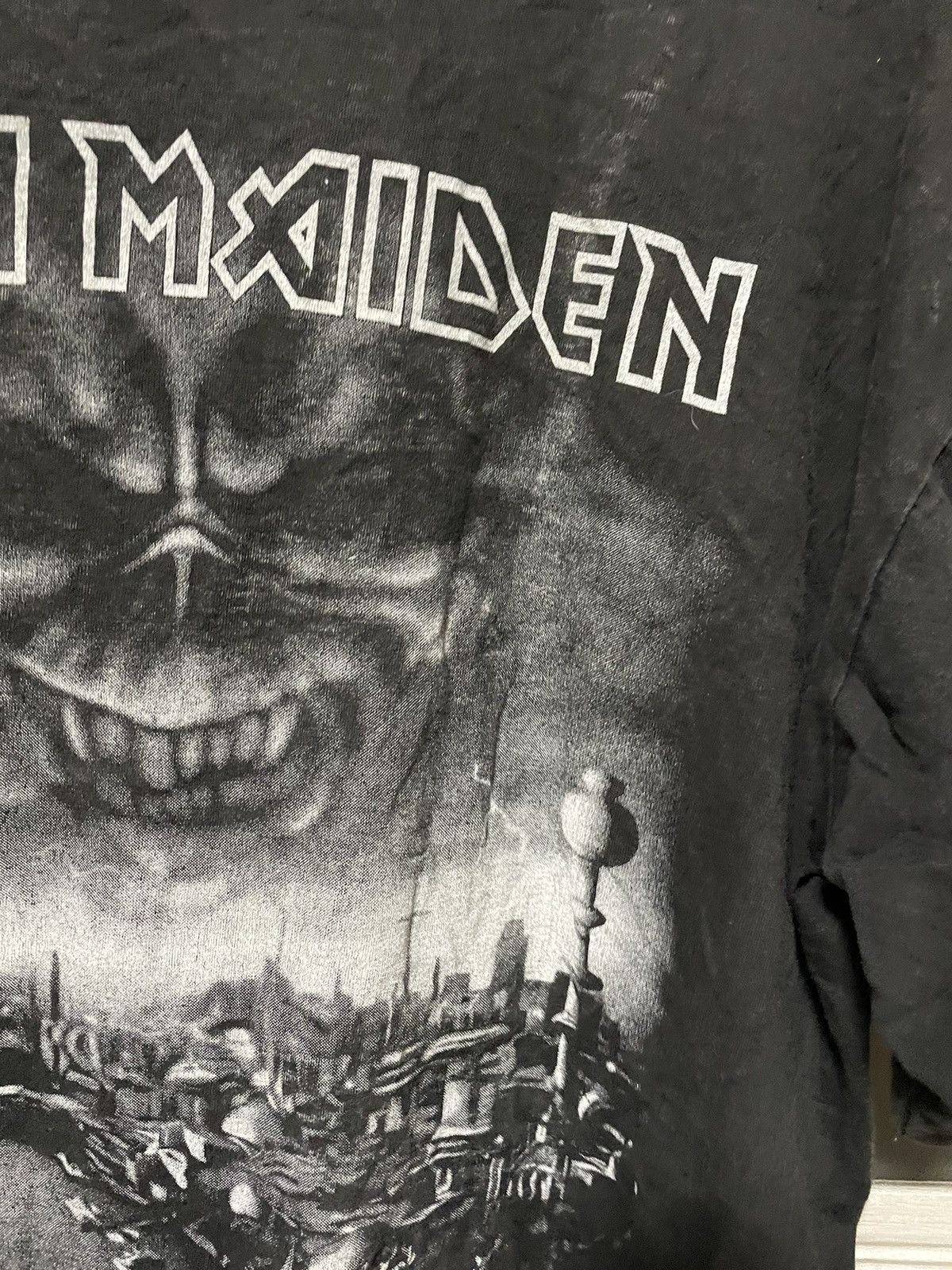 Band Tees × Iron Maiden × Vintage Vintage Trashed Iron Maiden Brave New World Tee Band T Shirt Size US XL / EU 56 / 4 - 20 Thumbnail