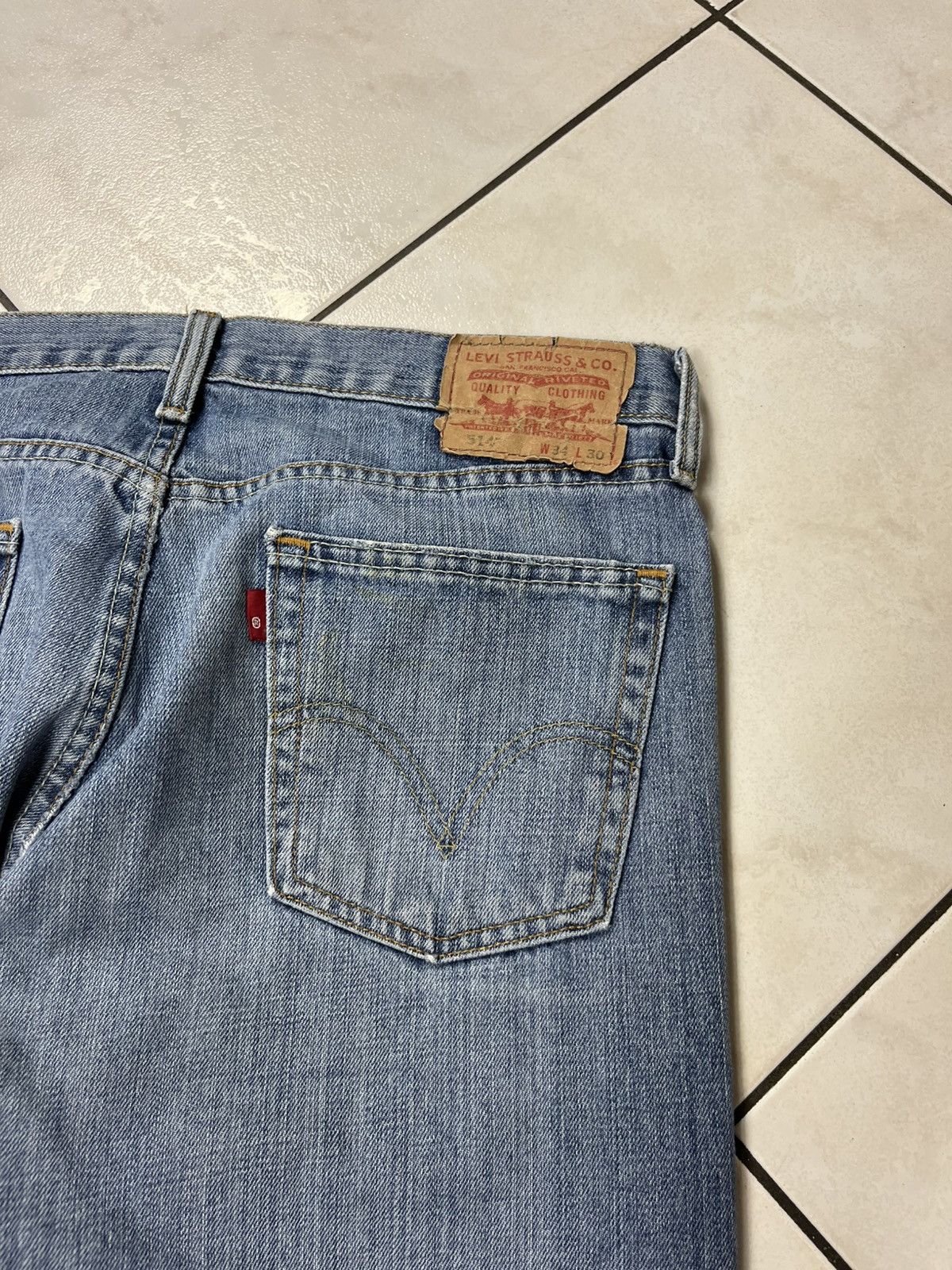 Levi's × Vintage Vintage Levi’s 514 slim straight distressed jeans y2k pants Size US 34 / EU 50 - 16 Thumbnail