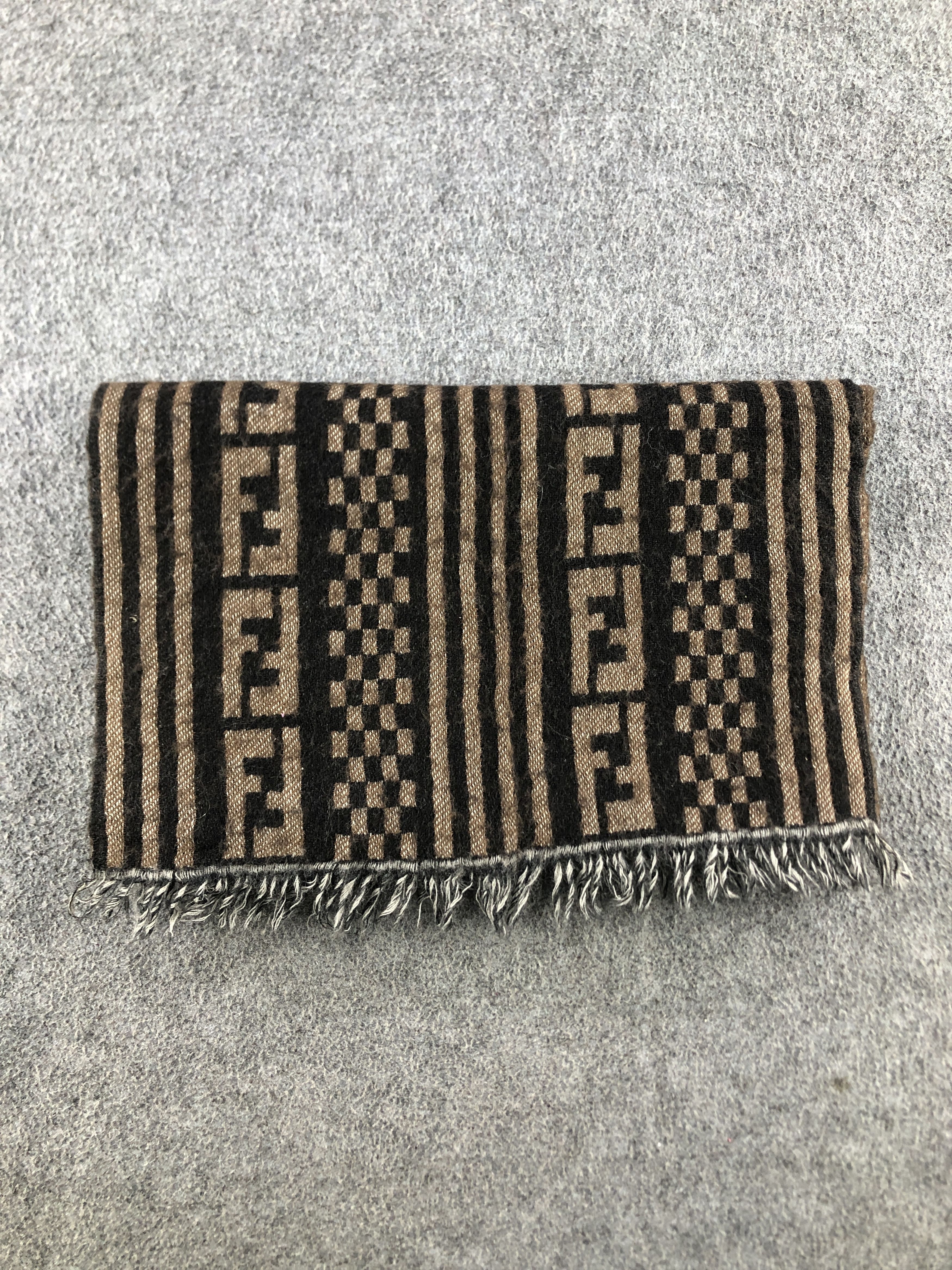 Fendi Fendi Scarf / Muffler / Neckwear P879 Size ONE SIZE - 6 Thumbnail