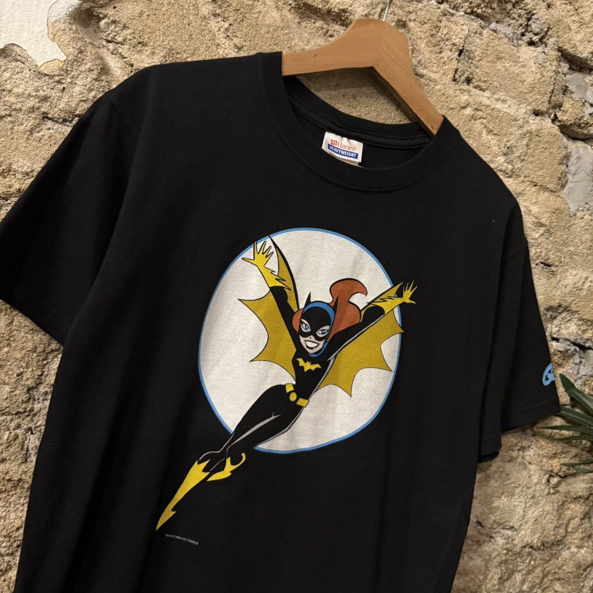 DC Comics Beautiful Vintage Bat Women Tee Size US M / EU 48-50 / 2 - 2 Thumbnail