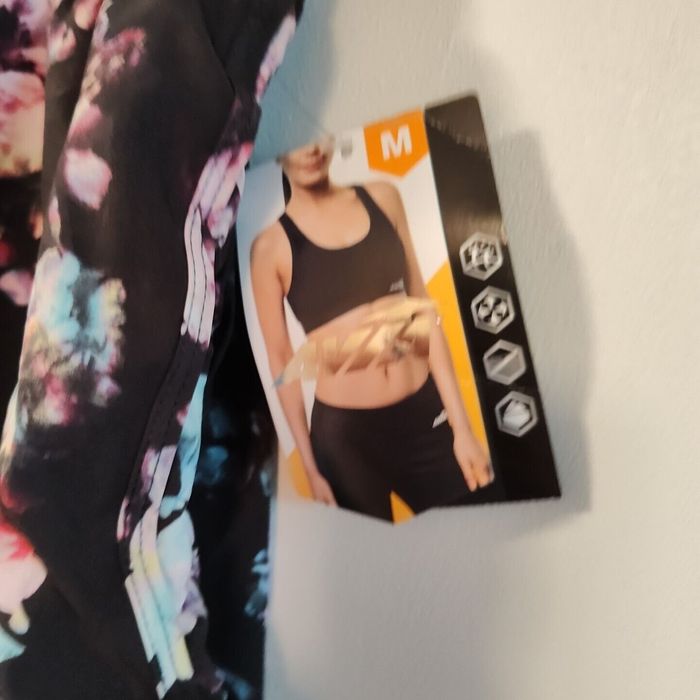 Avia shorts with online bike liner