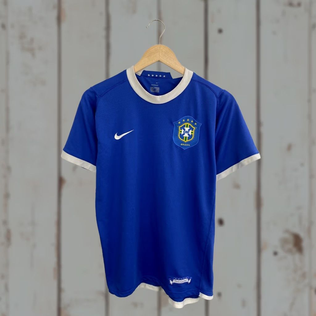 Nike VINTAGE Nike Brazil 2006 Soccer Jersey T-Shirt Men M Blue Retro NYK, 2000s Size US M / EU 48-50 / 2 - 1 Thumbnail