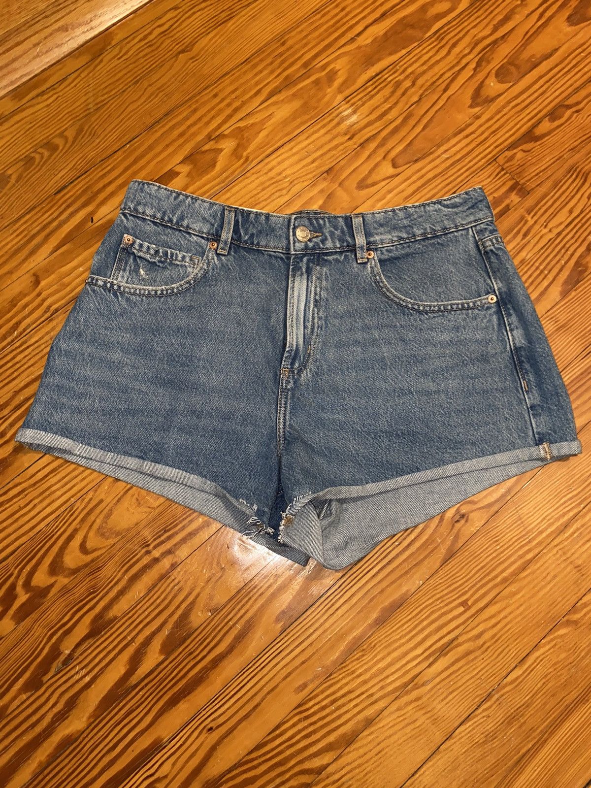 Garage 🔥Brand New🔥 Garage Denim Festival Booty Short Shorts 13/31 Size 31" - 2 Thumbnail