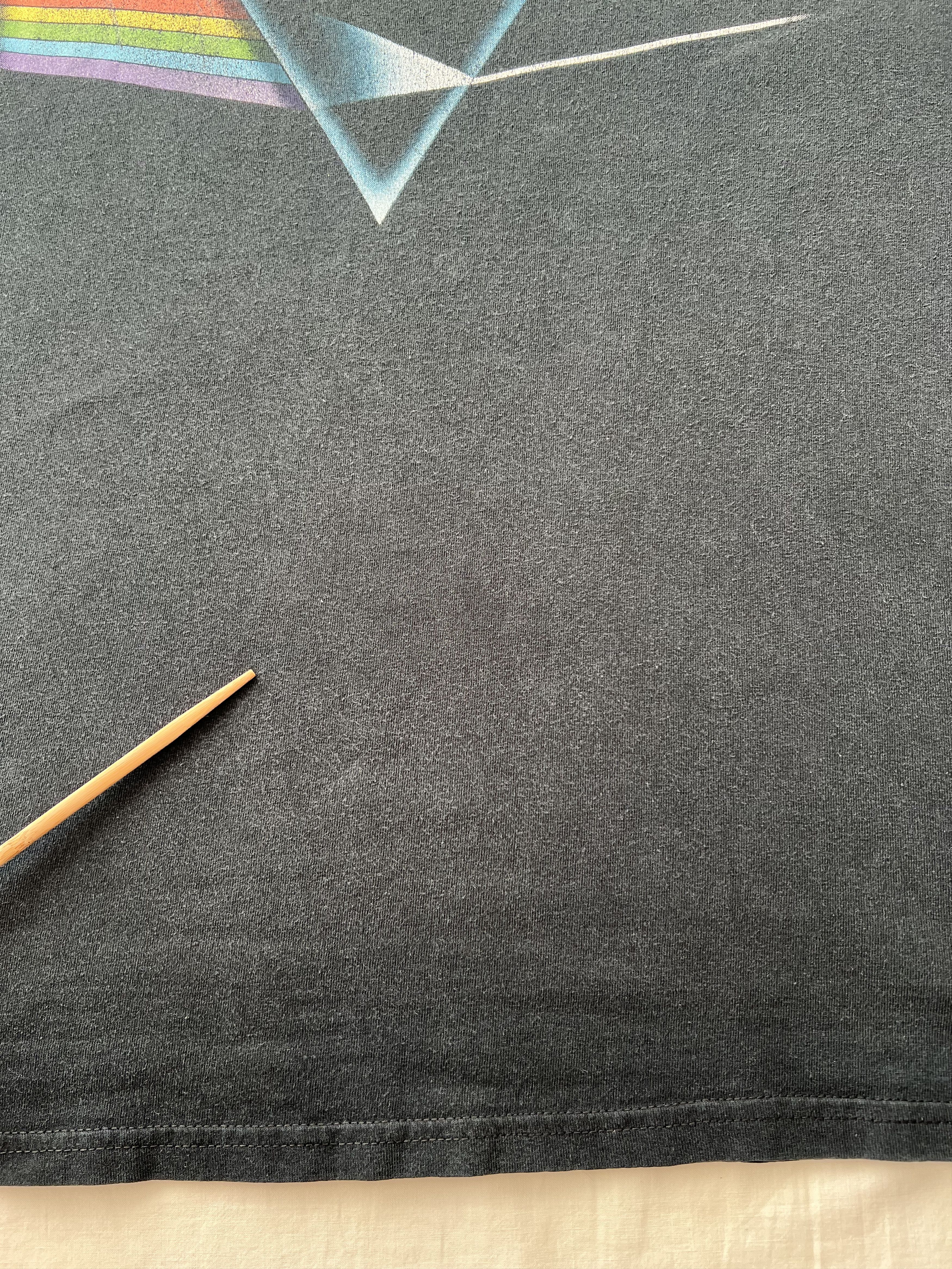Band Tees Vintage 2000s Pink Floyd The Dark Side of the Moon Reprint Size US XL / EU 56 / 4 - 19 Thumbnail