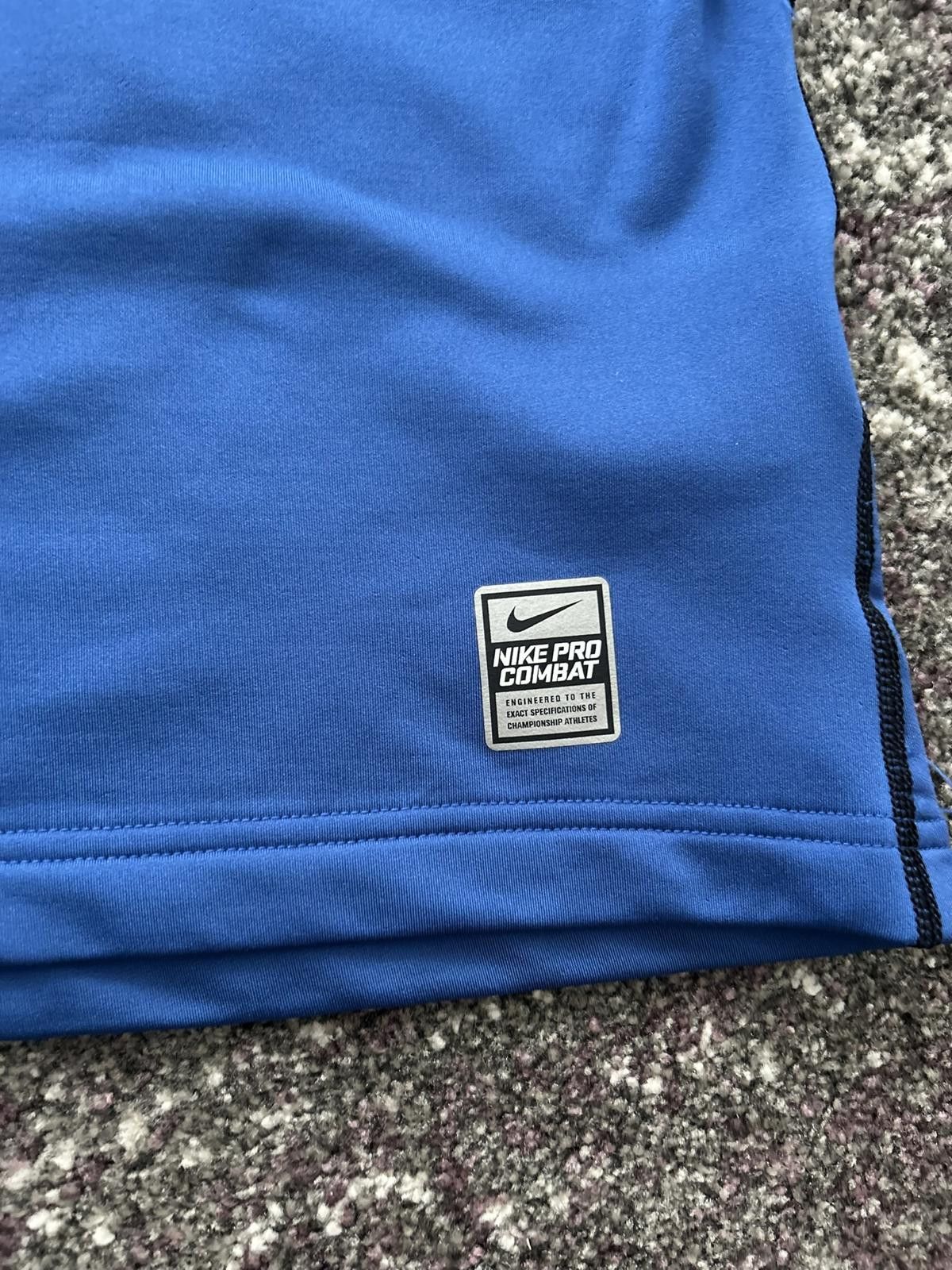 Nike Nike Pro Combat Hyperwarm Shield Long Sleeve Size US L / EU 52-54 / 3 - 6 Thumbnail