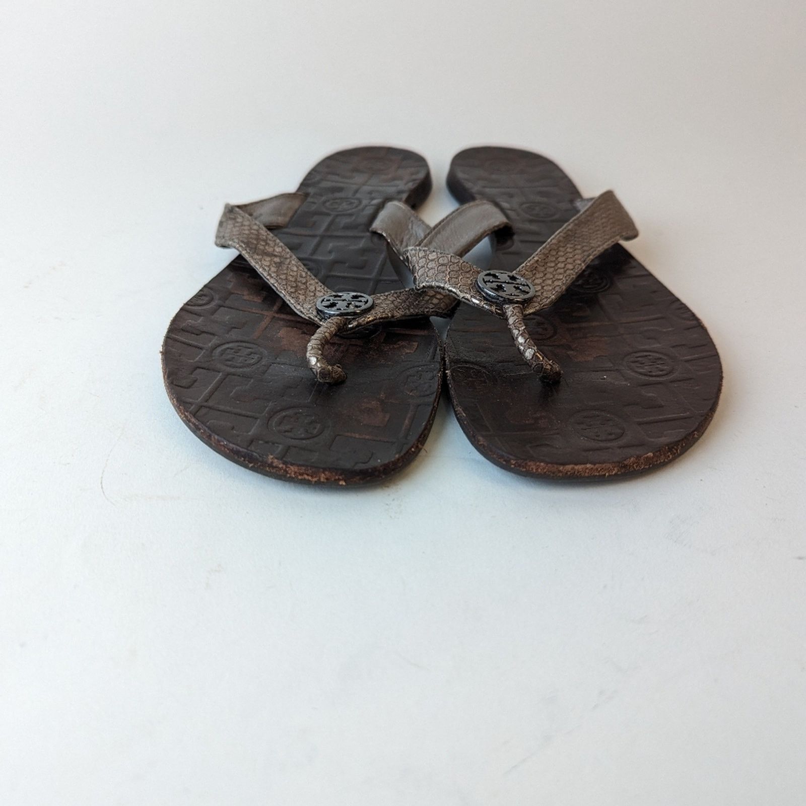 Tory Burch Tory Burch Thora Metallic Snakeskin Leather Flip Flops / 9 Size US 9 / IT 39 - 6 Thumbnail