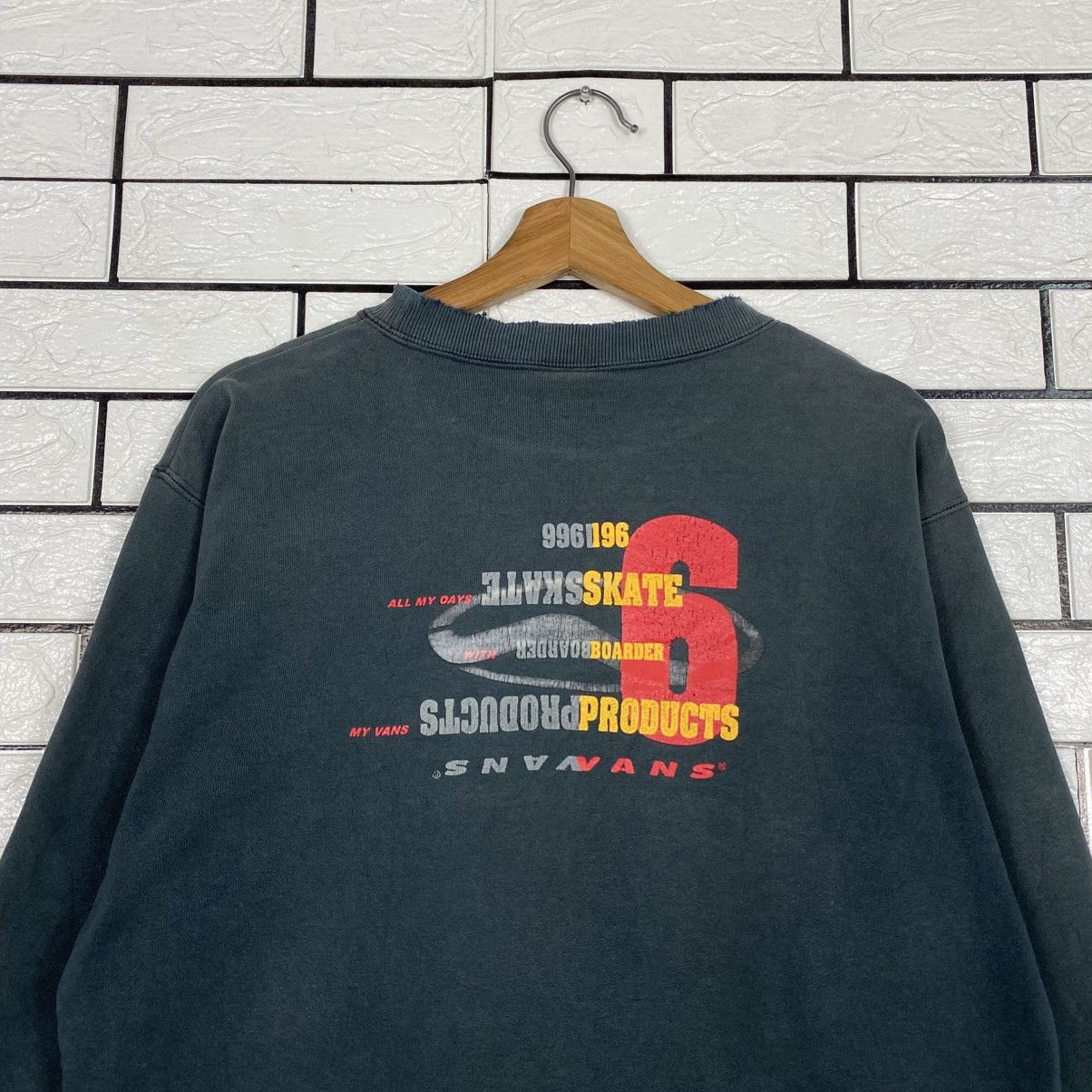 Japanese Brand Vintage Sweatshirt Vans Big Logo Size US M / EU 48-50 / 2 - 10 Thumbnail