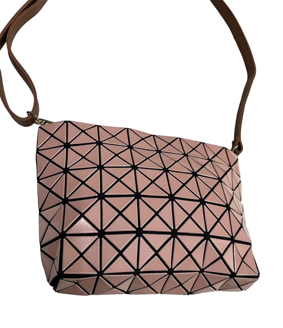 Issey Miyake BAO BAO ISSEY MIYAKE PINK GEOMETRIC JAPANESE BRAND SLING BAG Size ONE SIZE - 3 Thumbnail