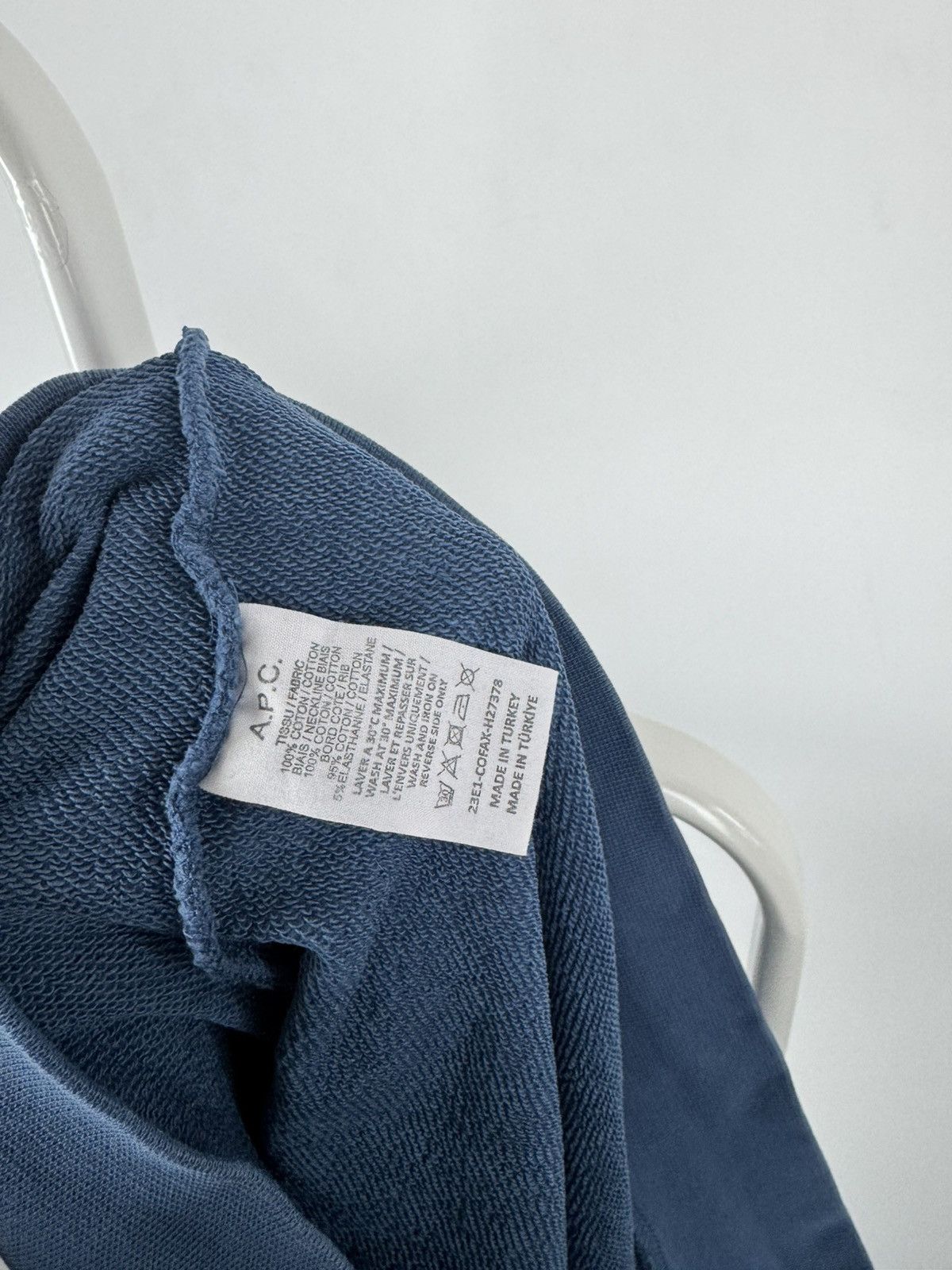 A.P.C. A.P.C. Rue Madame Paris Big Logo Sweatshirt Size US M / EU 48-50 / 2 - 4 Thumbnail