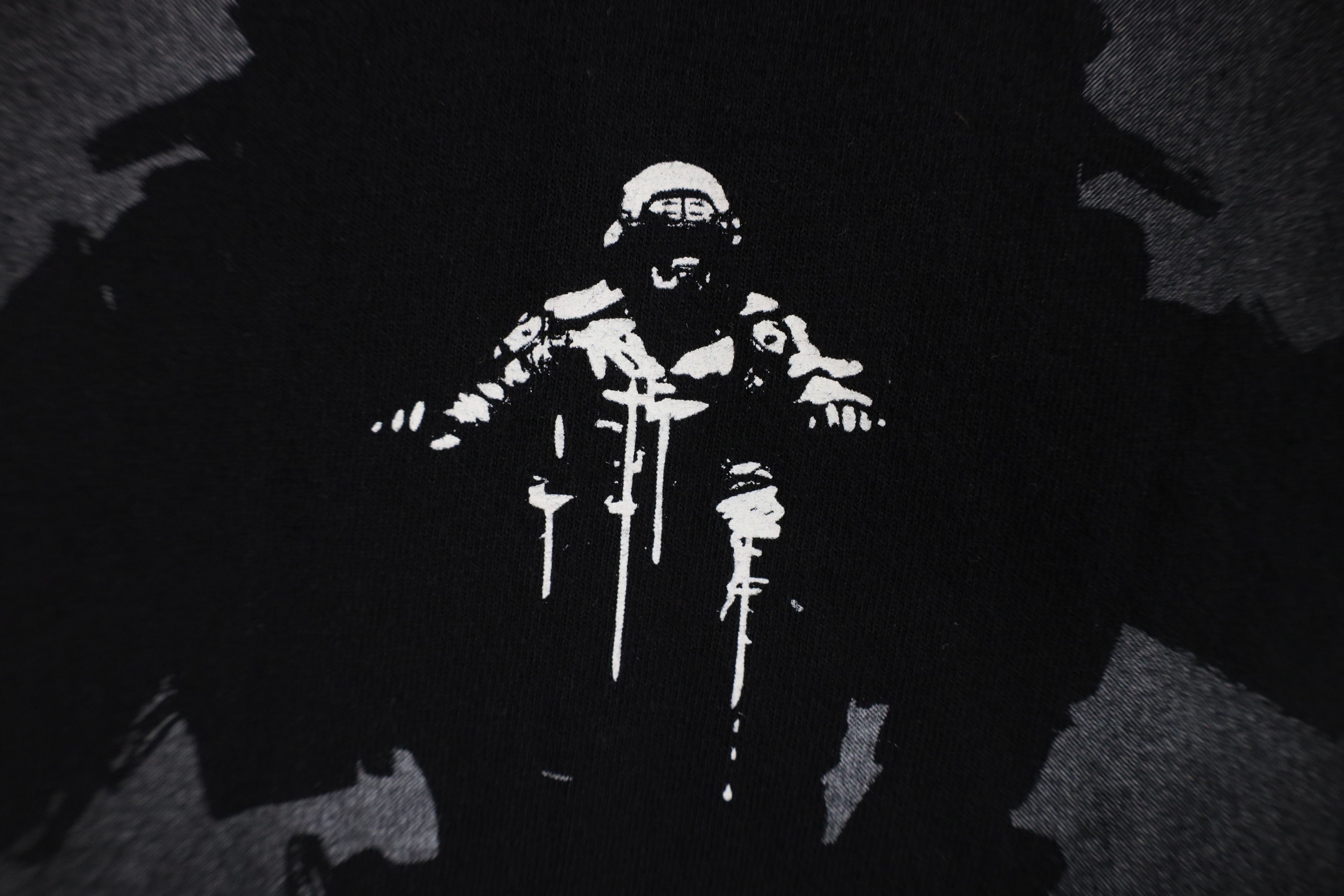 Vintage Vintage Titanfall Video Game Promo T-Shirt Black Cotton Size US XL / EU 56 / 4 - 5 Thumbnail