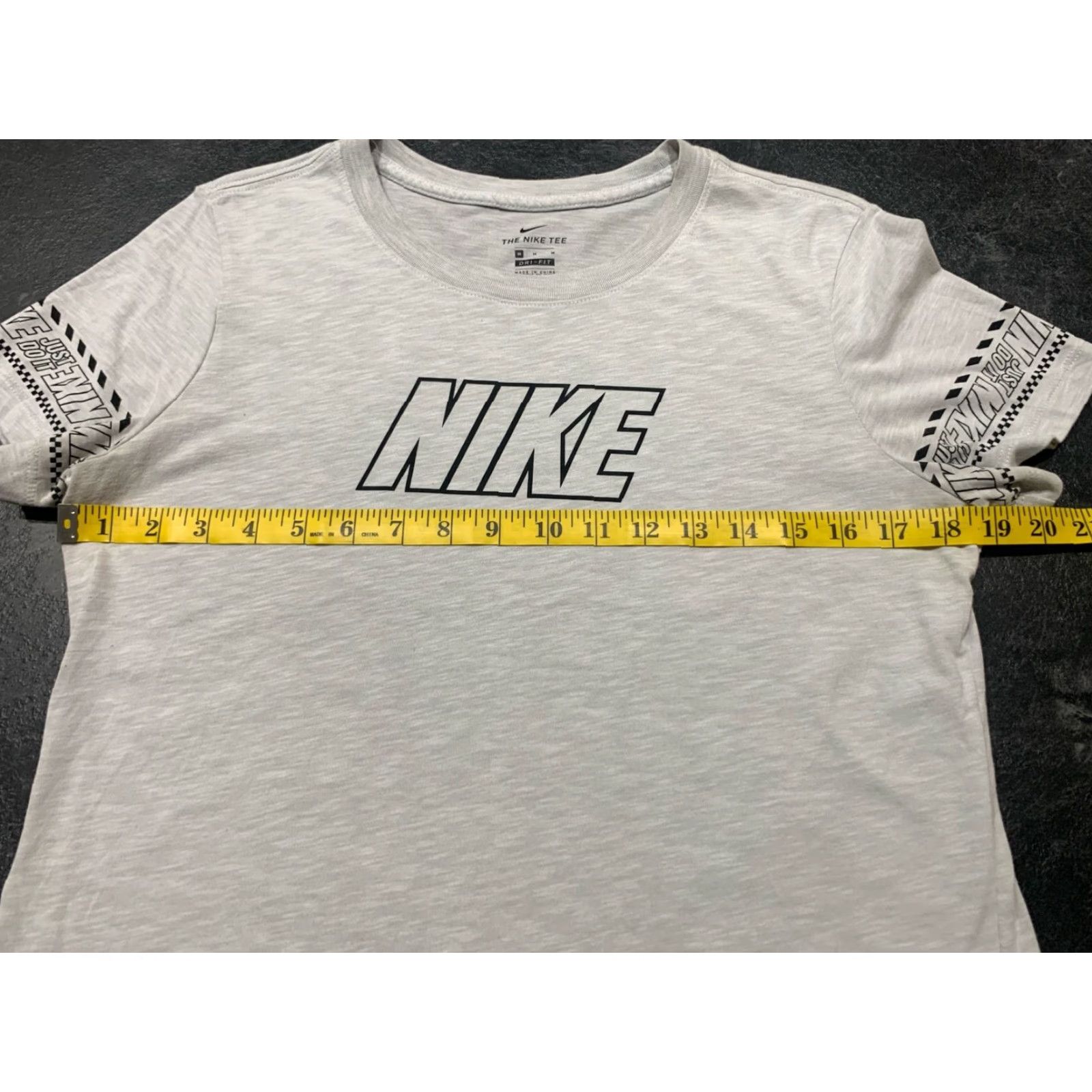 Nike Nike Dri-Fit Short Sleeve T-Shirt Women's Medium Gray Activewear Size M / US 6-8 / IT 42-44 - 6 Thumbnail