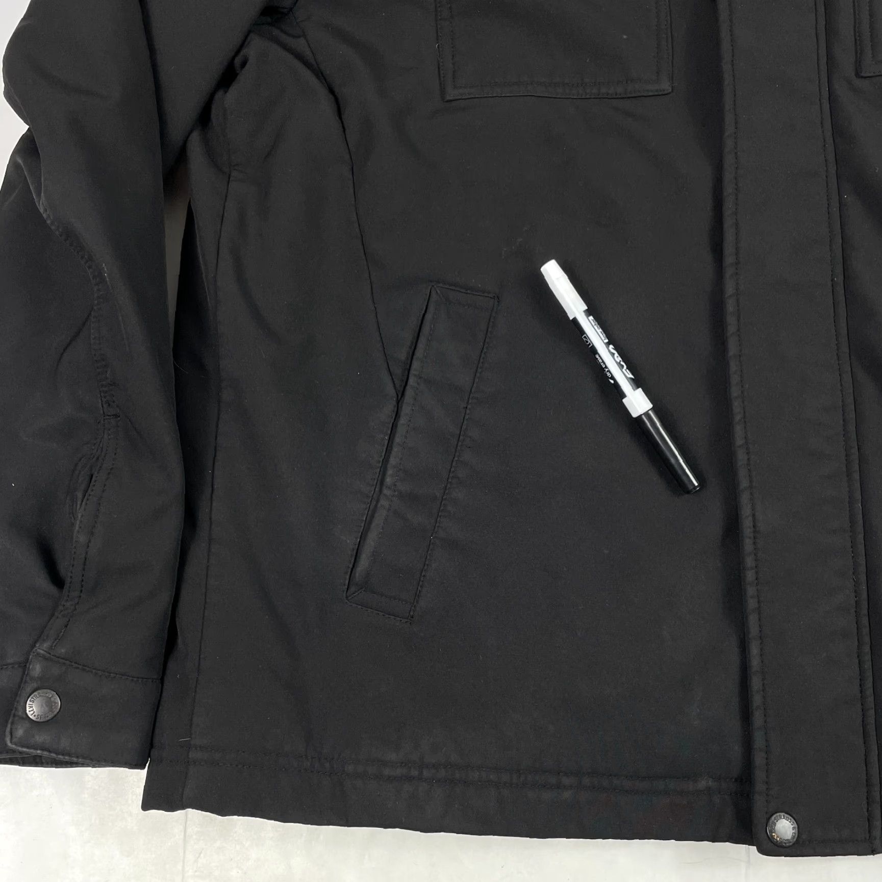 Levi's VINTAGE Levi's Jacket Mens Large Black Sherpa Lined Hooded Softshell Hiking Work Wear Size US L / EU 52-54 / 3 - 6 Thumbnail